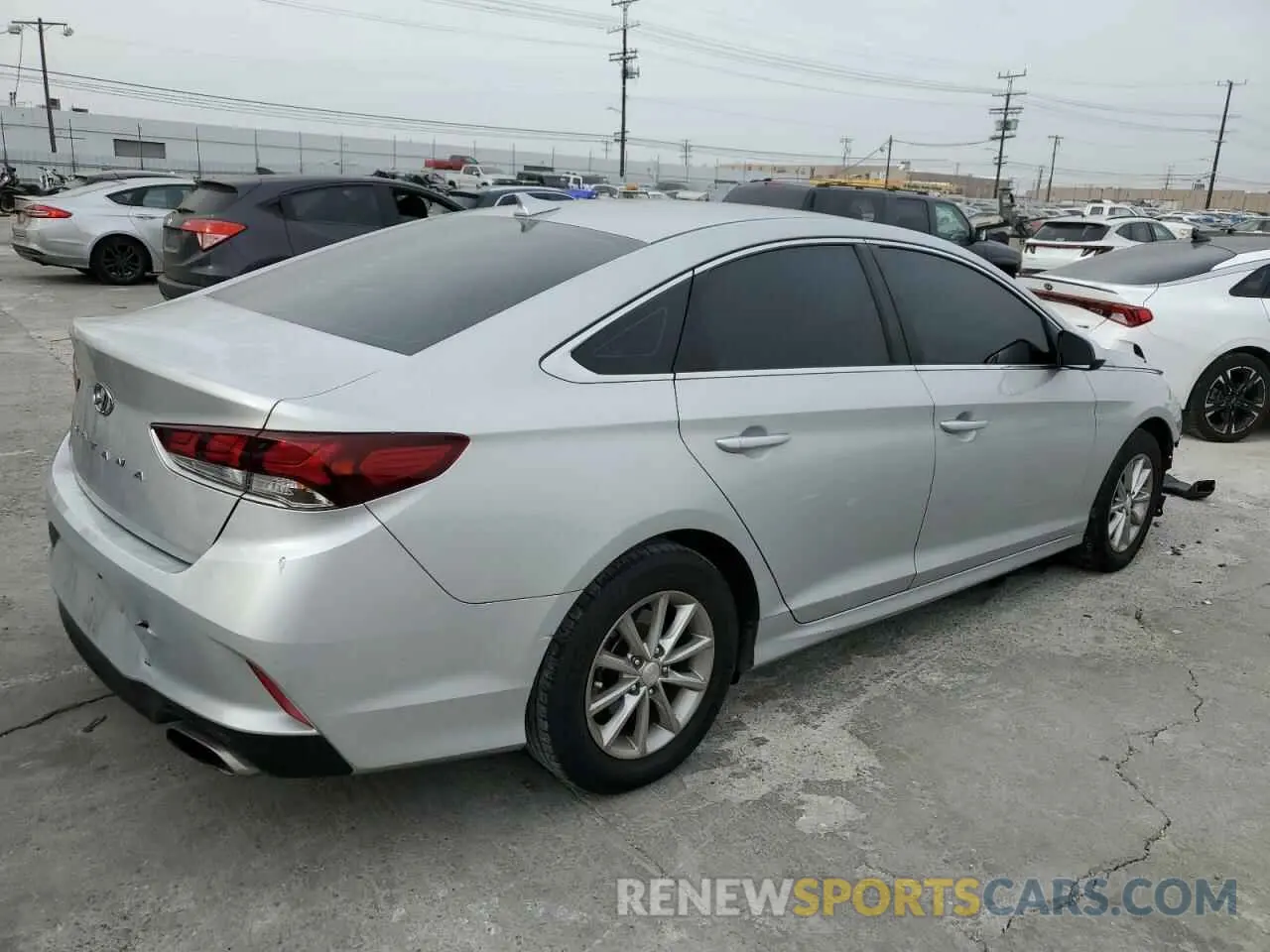 3 Фотография поврежденного автомобиля 5NPE24AF9KH765742 HYUNDAI SONATA 2019