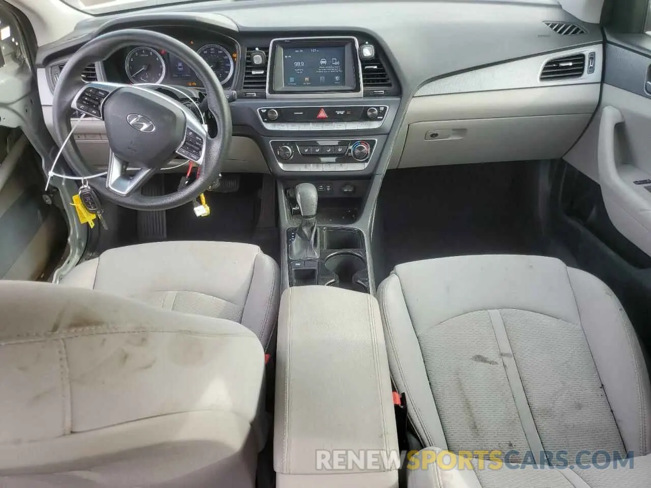 8 Photograph of a damaged car 5NPE24AF9KH767703 HYUNDAI SONATA 2019