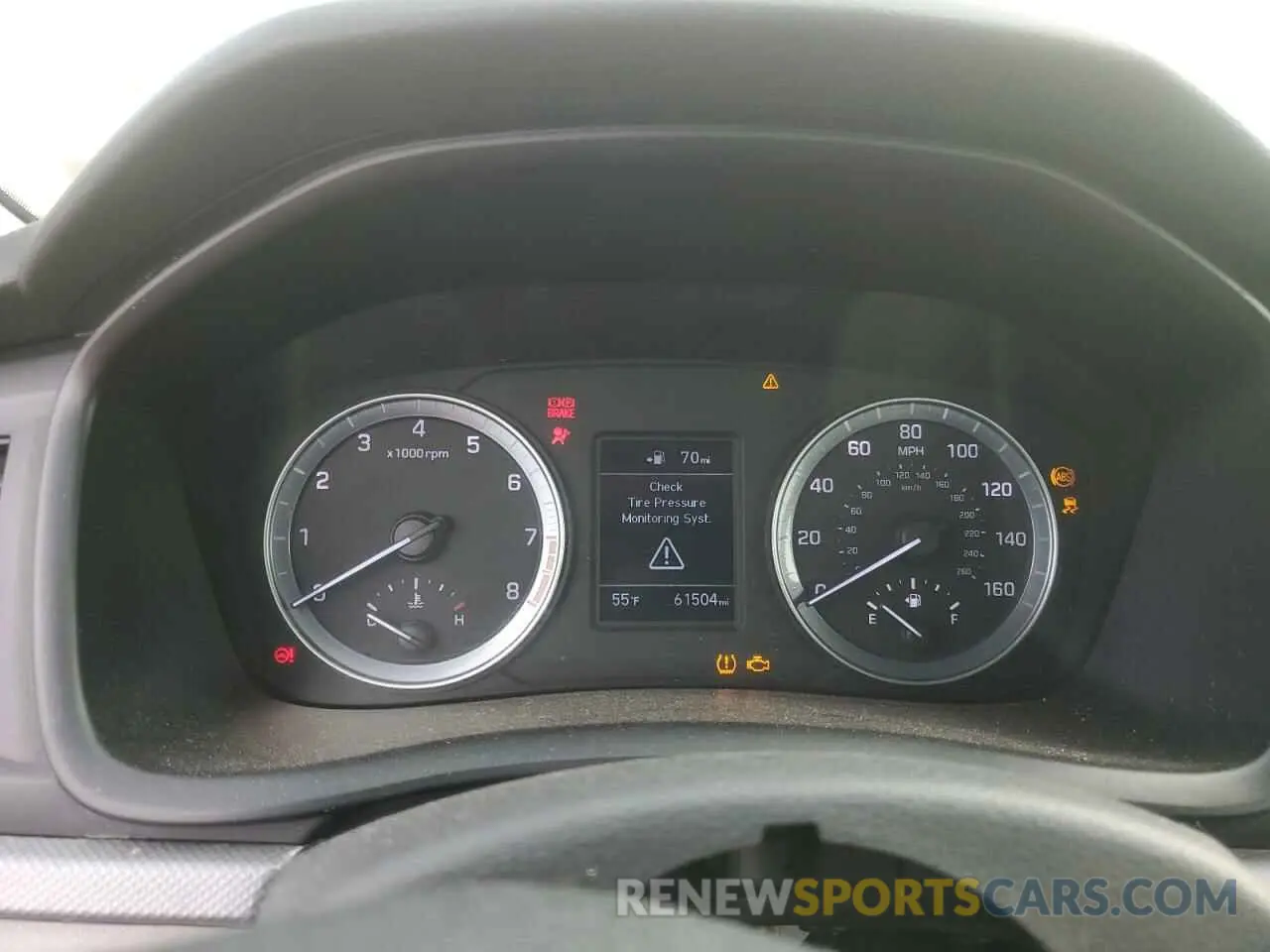 9 Photograph of a damaged car 5NPE24AF9KH767703 HYUNDAI SONATA 2019