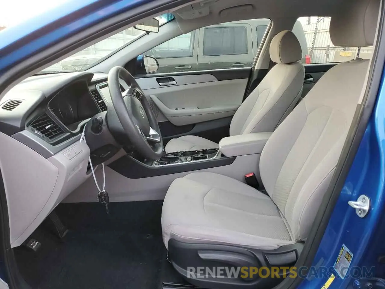 7 Photograph of a damaged car 5NPE24AF9KH768799 HYUNDAI SONATA 2019