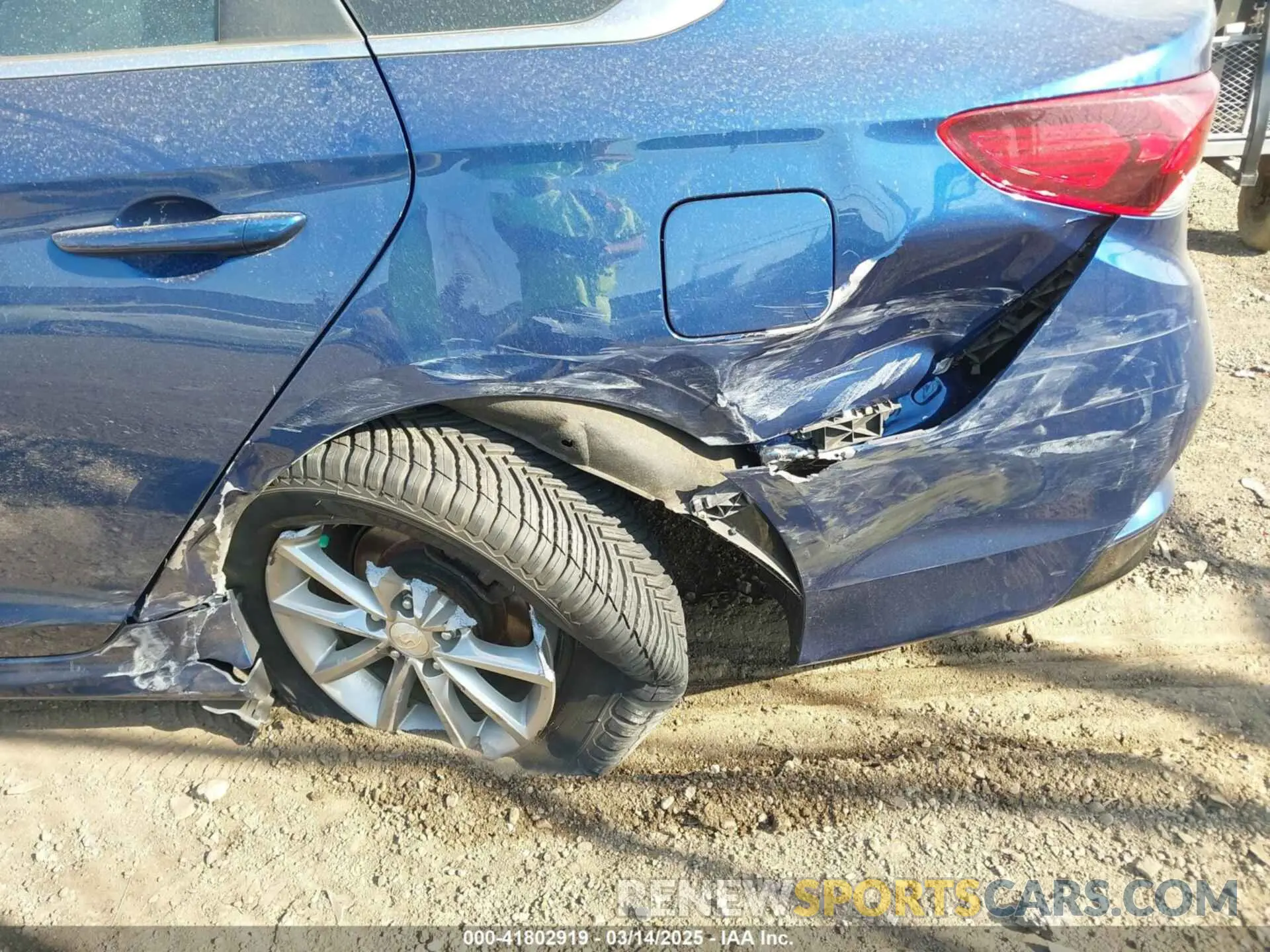 6 Photograph of a damaged car 5NPE24AF9KH791676 HYUNDAI SONATA 2019