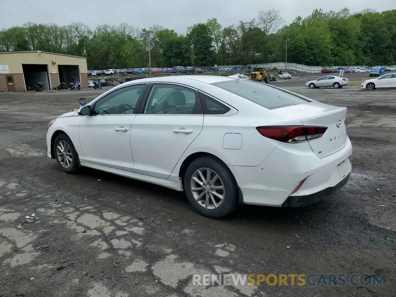 2 Photograph of a damaged car 5NPE24AF9KH805088 HYUNDAI SONATA 2019