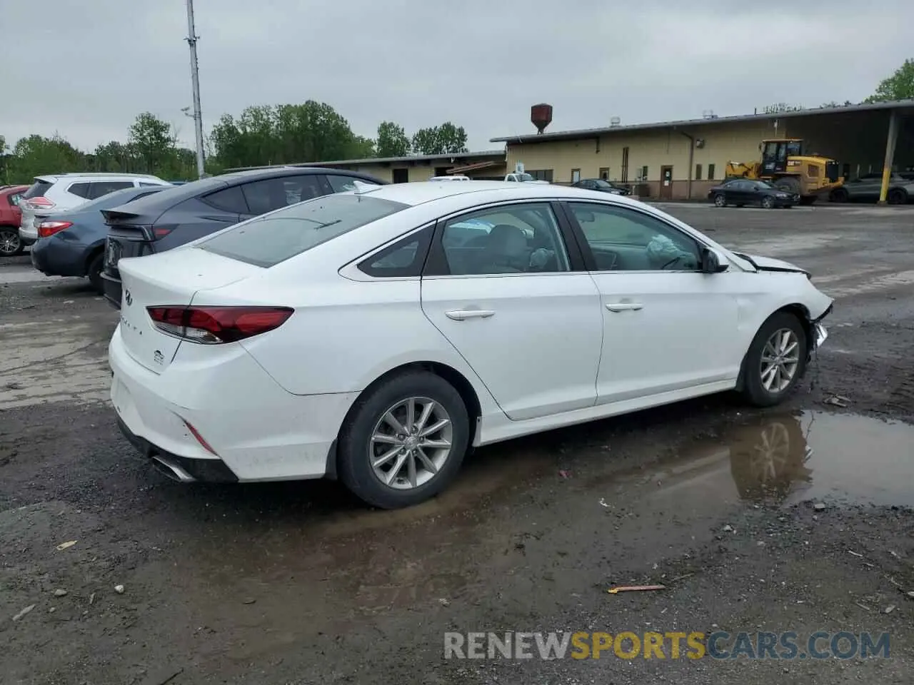 3 Photograph of a damaged car 5NPE24AF9KH805088 HYUNDAI SONATA 2019