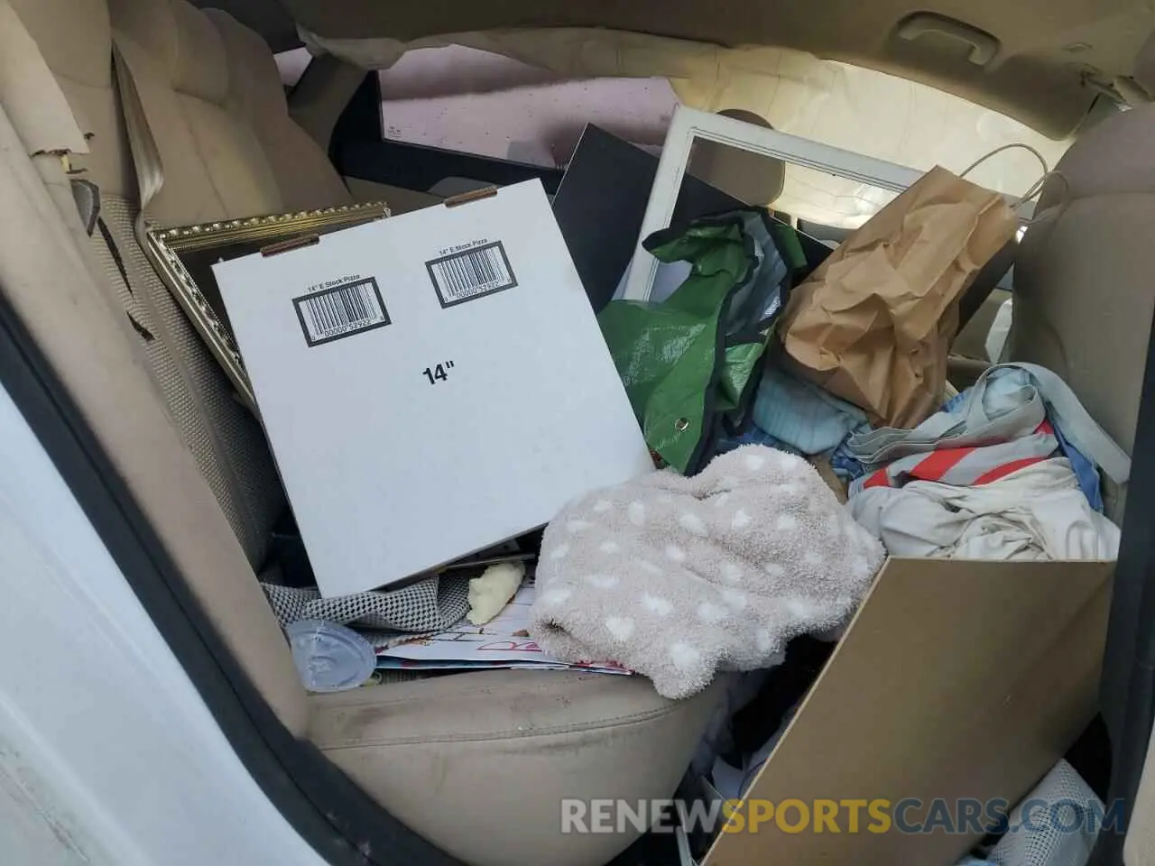 10 Photograph of a damaged car 5NPE24AF9KH805141 HYUNDAI SONATA 2019