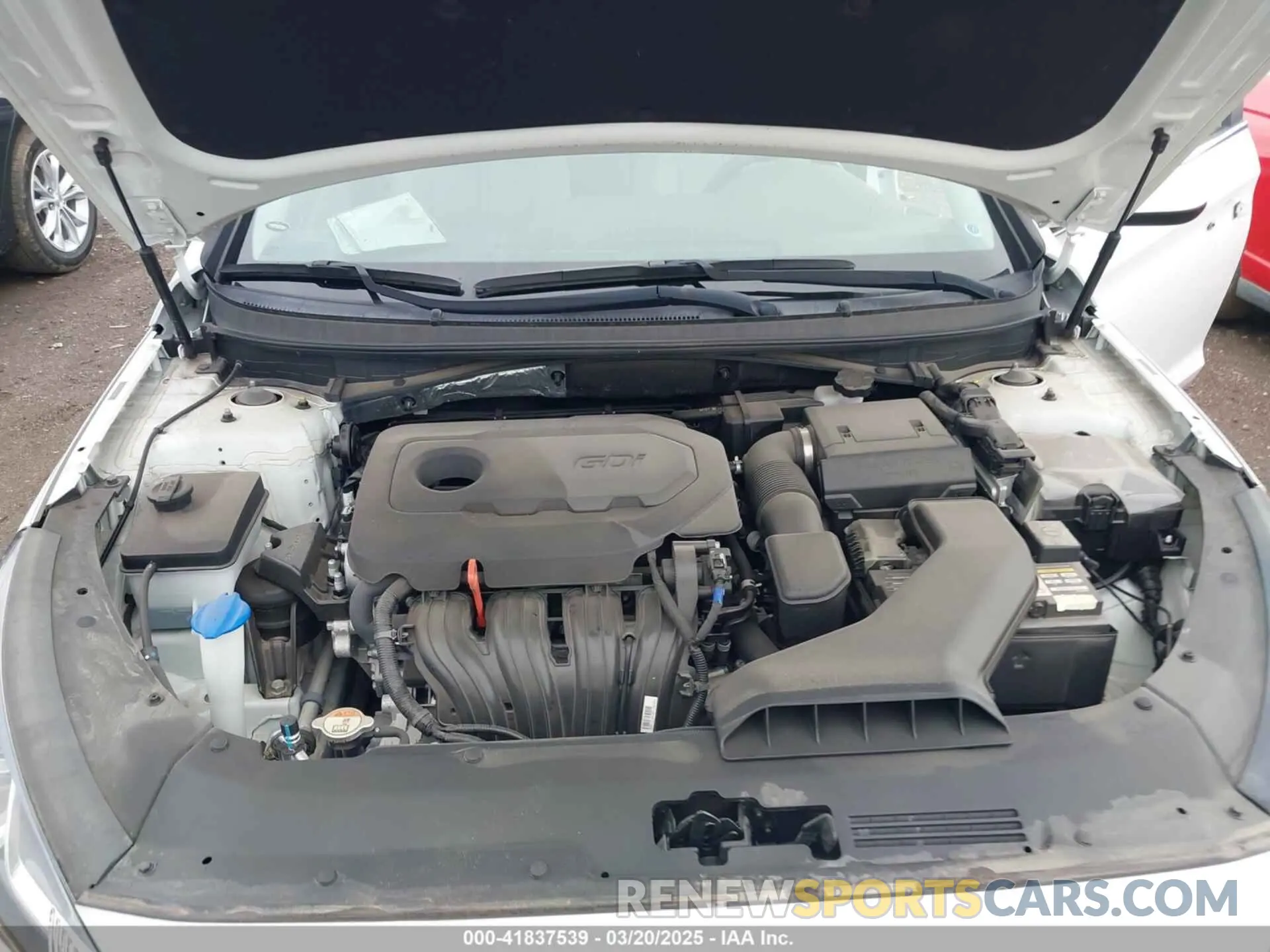 10 Photograph of a damaged car 5NPE24AFXKH730983 HYUNDAI SONATA 2019