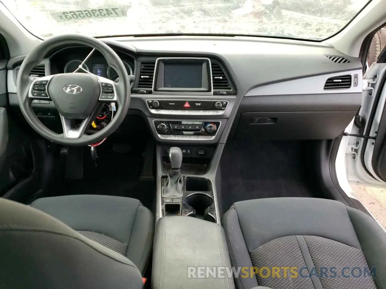 8 Фотография поврежденного автомобиля 5NPE24AFXKH735603 HYUNDAI SONATA 2019