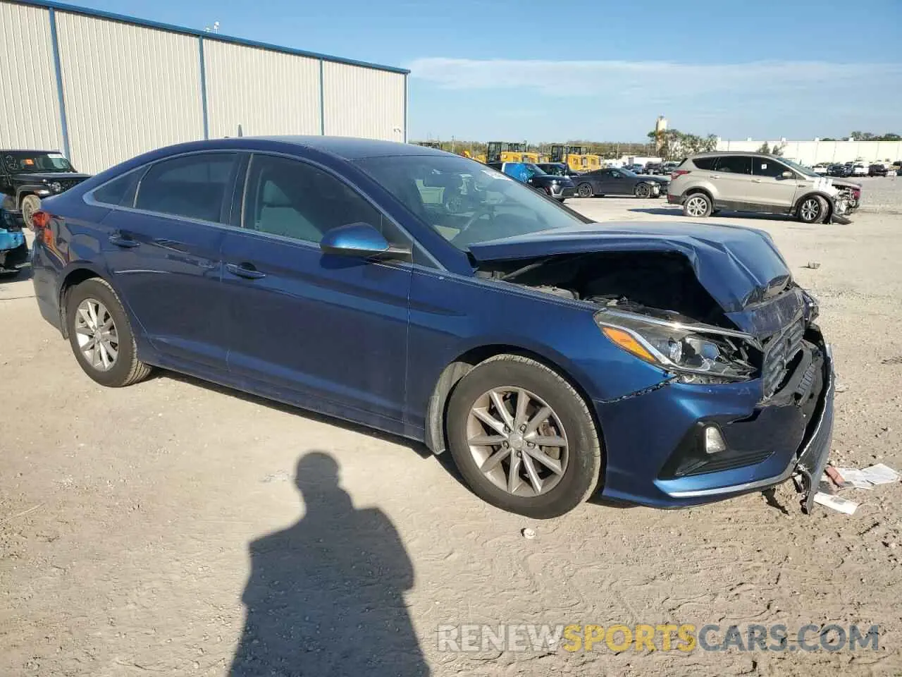 4 Photograph of a damaged car 5NPE24AFXKH767886 HYUNDAI SONATA 2019