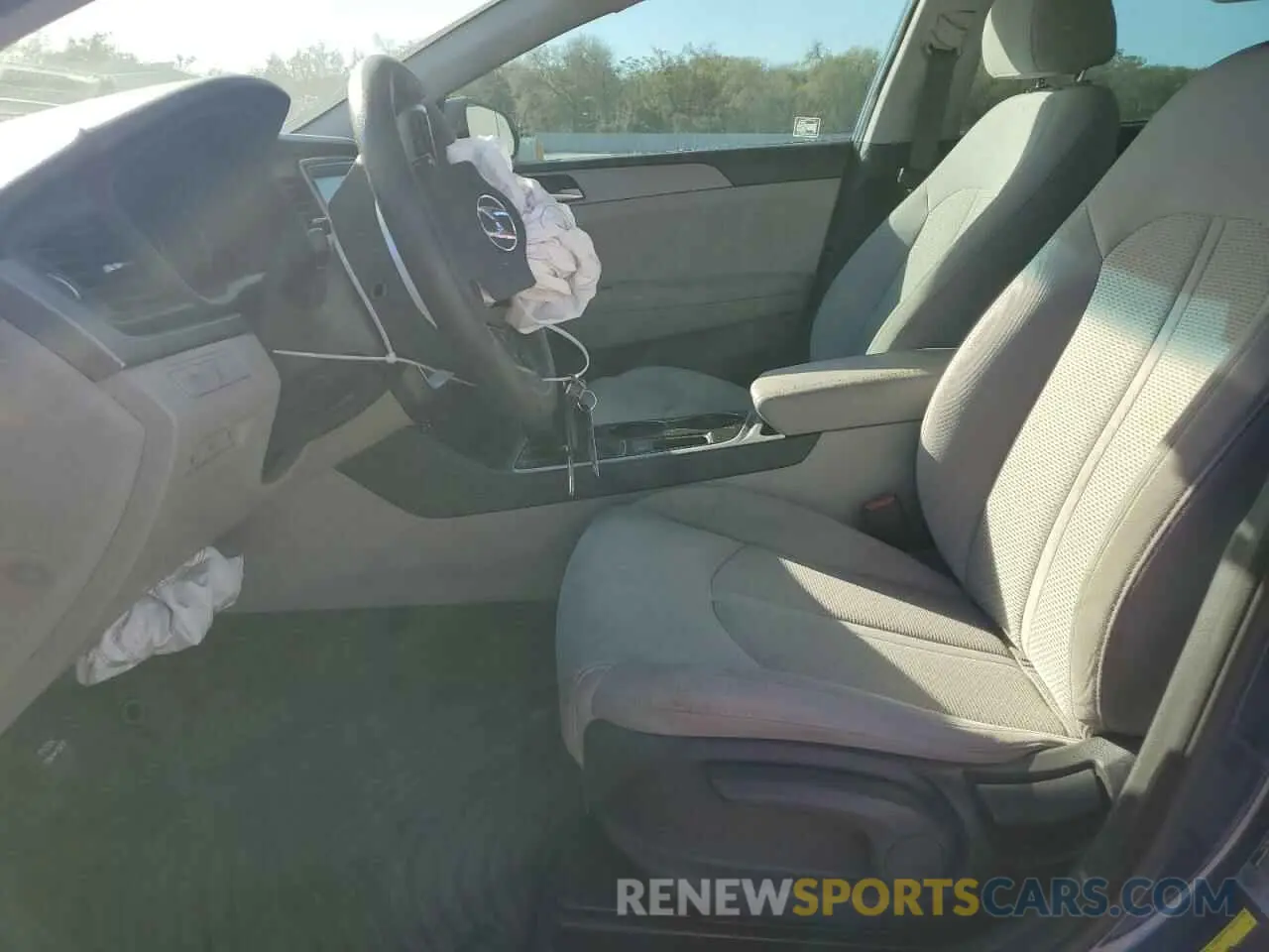 7 Photograph of a damaged car 5NPE24AFXKH767886 HYUNDAI SONATA 2019