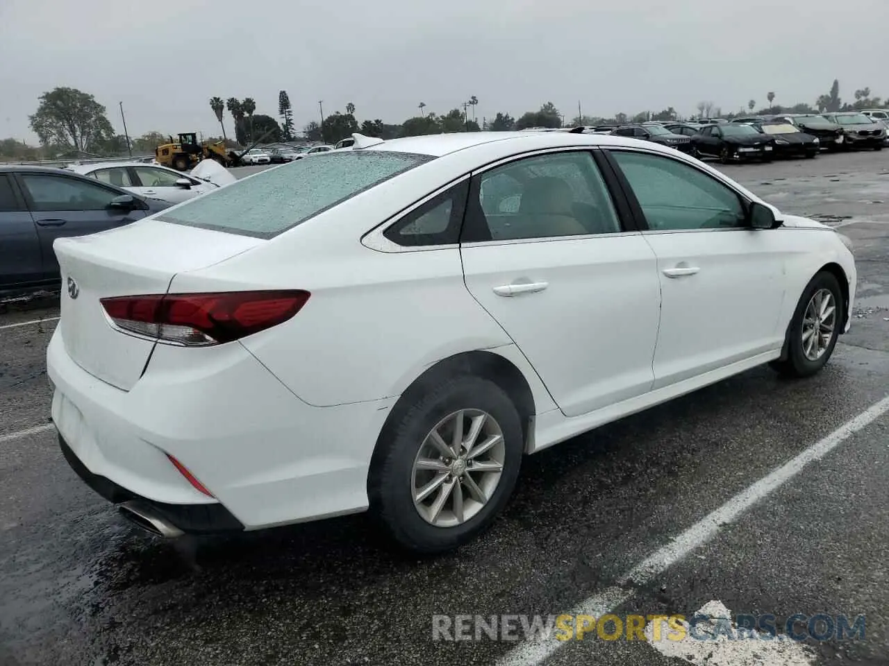 3 Фотография поврежденного автомобиля 5NPE24AFXKH803608 HYUNDAI SONATA 2019