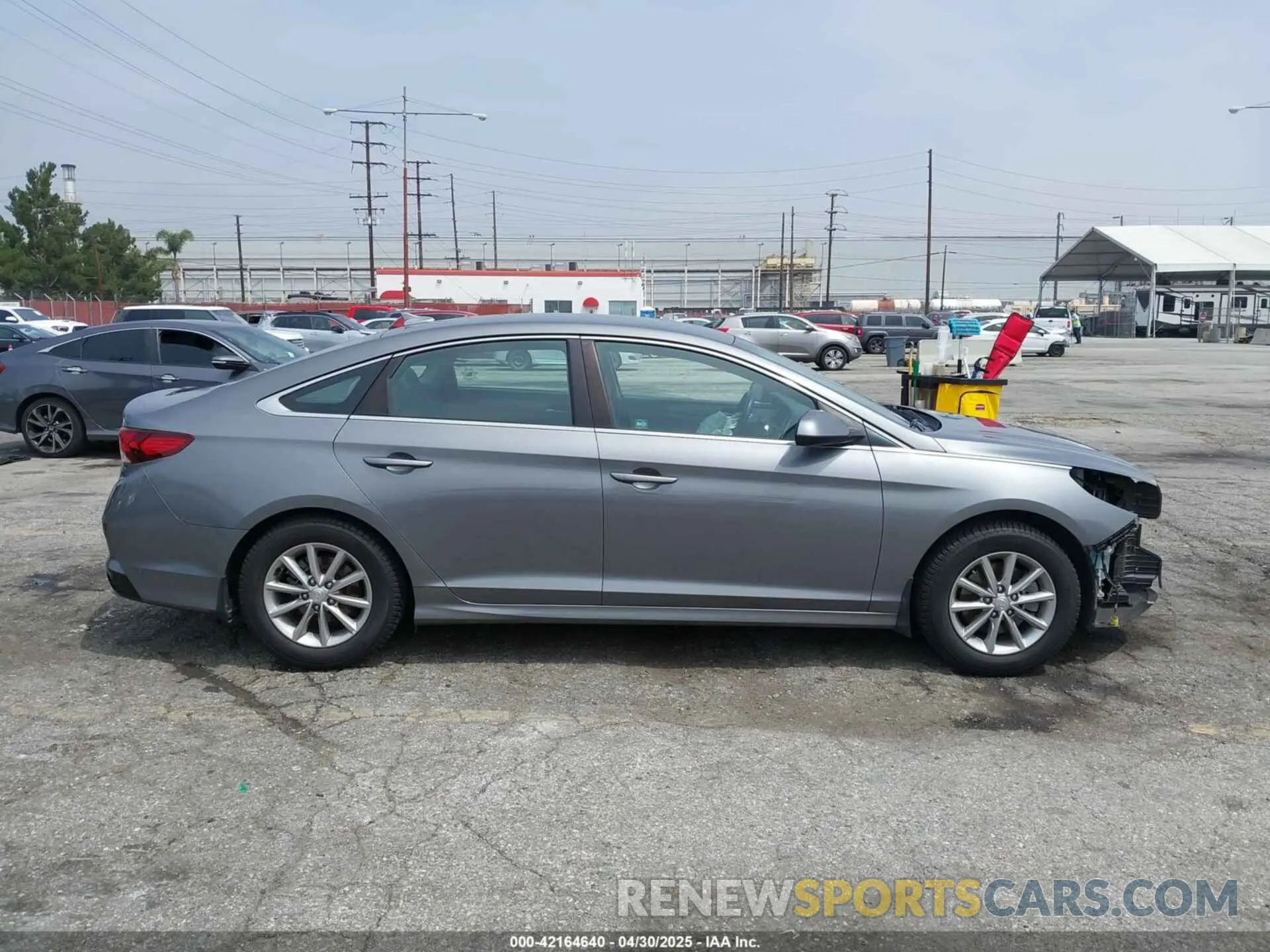 14 Фотография поврежденного автомобиля 5NPE24AFXKH814401 HYUNDAI SONATA 2019