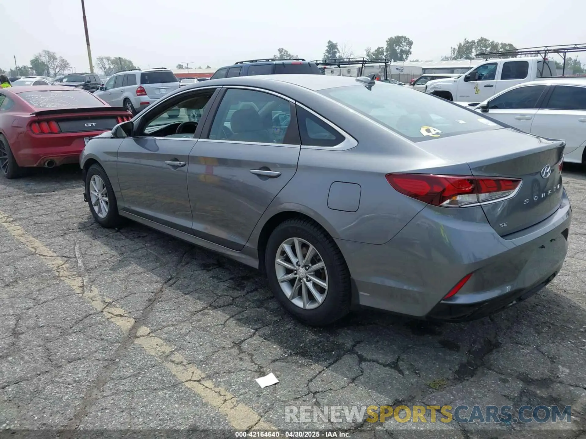 3 Фотография поврежденного автомобиля 5NPE24AFXKH814401 HYUNDAI SONATA 2019