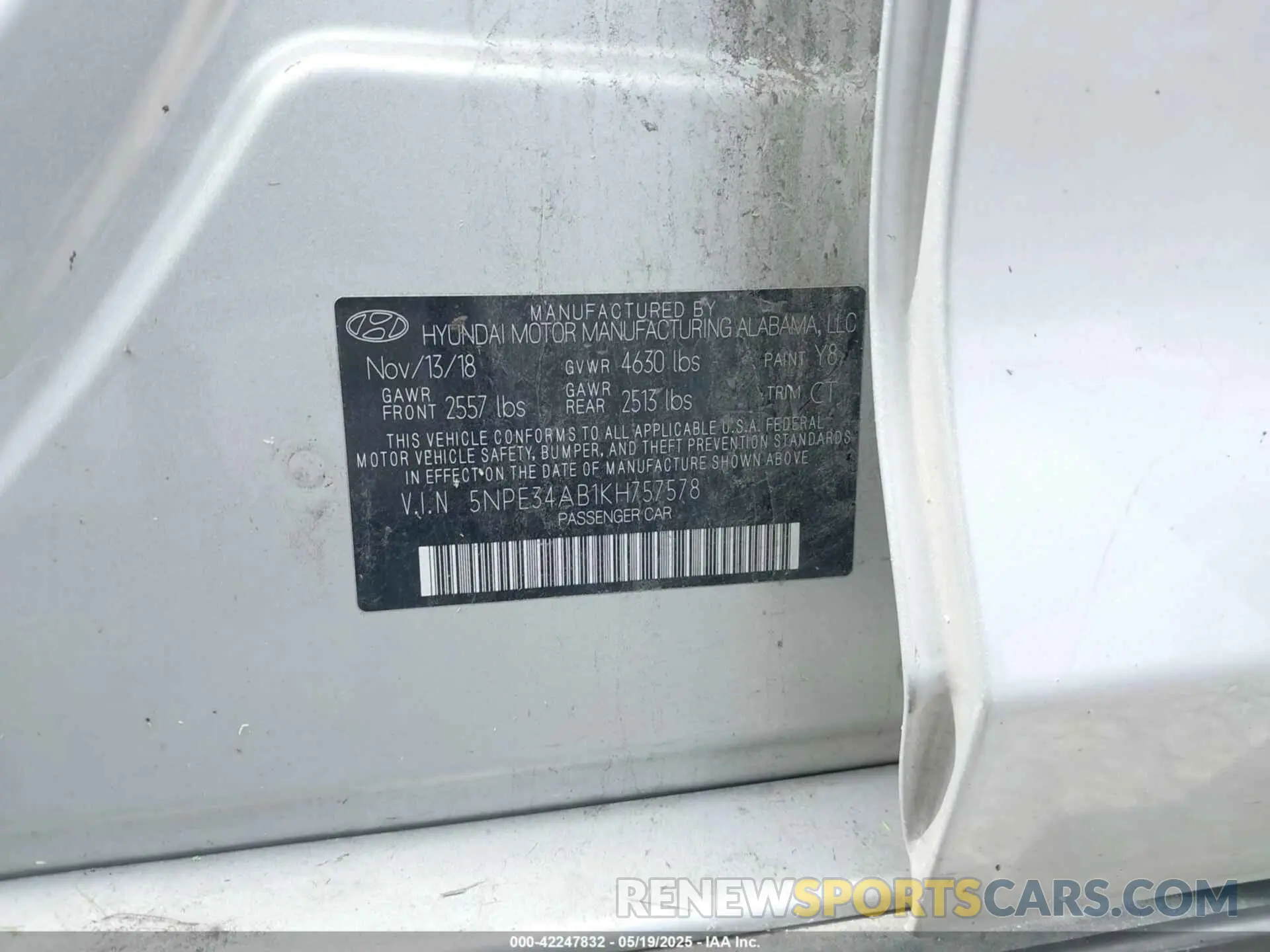 9 Photograph of a damaged car 5NPE34AB1KH757578 HYUNDAI SONATA 2019