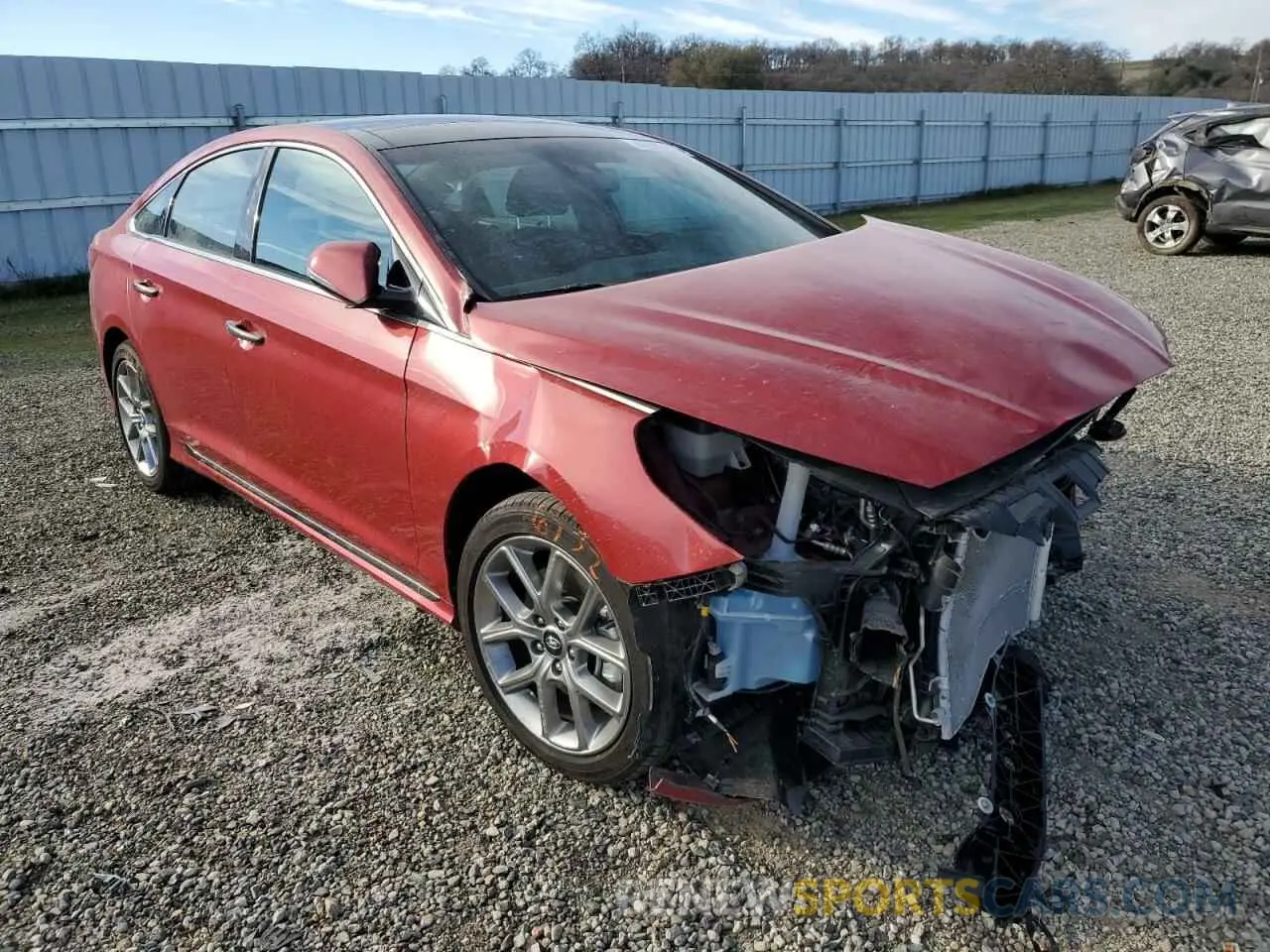 4 Photograph of a damaged car 5NPE34AB7KH766270 HYUNDAI SONATA 2019