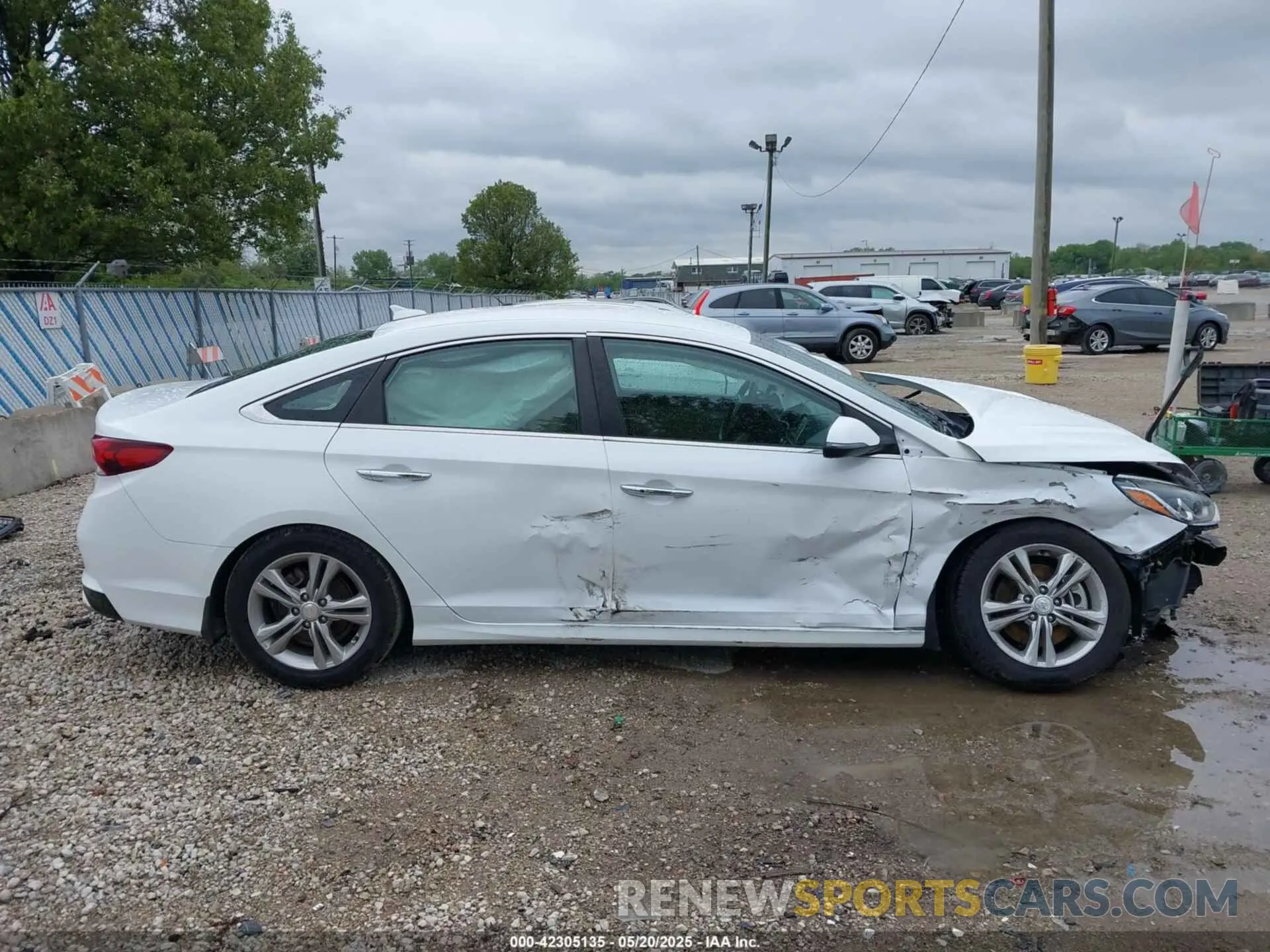 14 Photograph of a damaged car 5NPE34AF0KH734540 HYUNDAI SONATA 2019