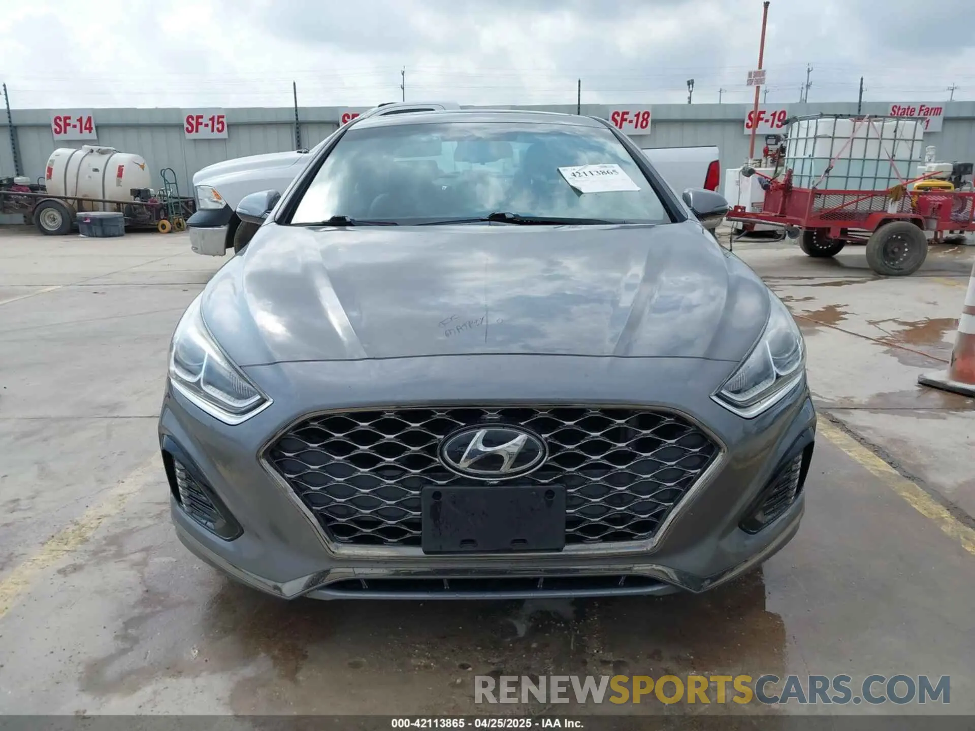 12 Фотография поврежденного автомобиля 5NPE34AF0KH821810 HYUNDAI SONATA 2019