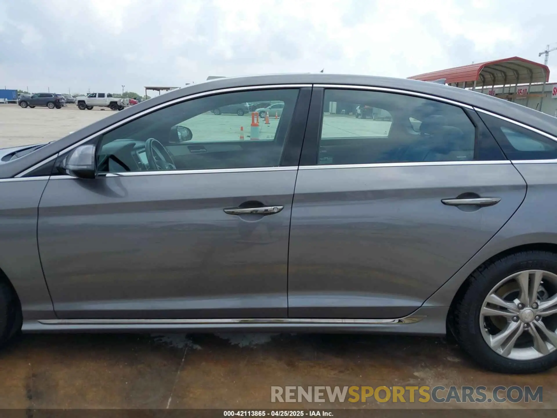 14 Фотография поврежденного автомобиля 5NPE34AF0KH821810 HYUNDAI SONATA 2019