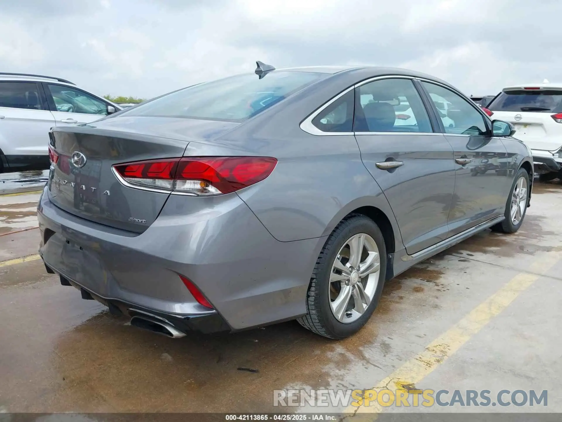 4 Фотография поврежденного автомобиля 5NPE34AF0KH821810 HYUNDAI SONATA 2019