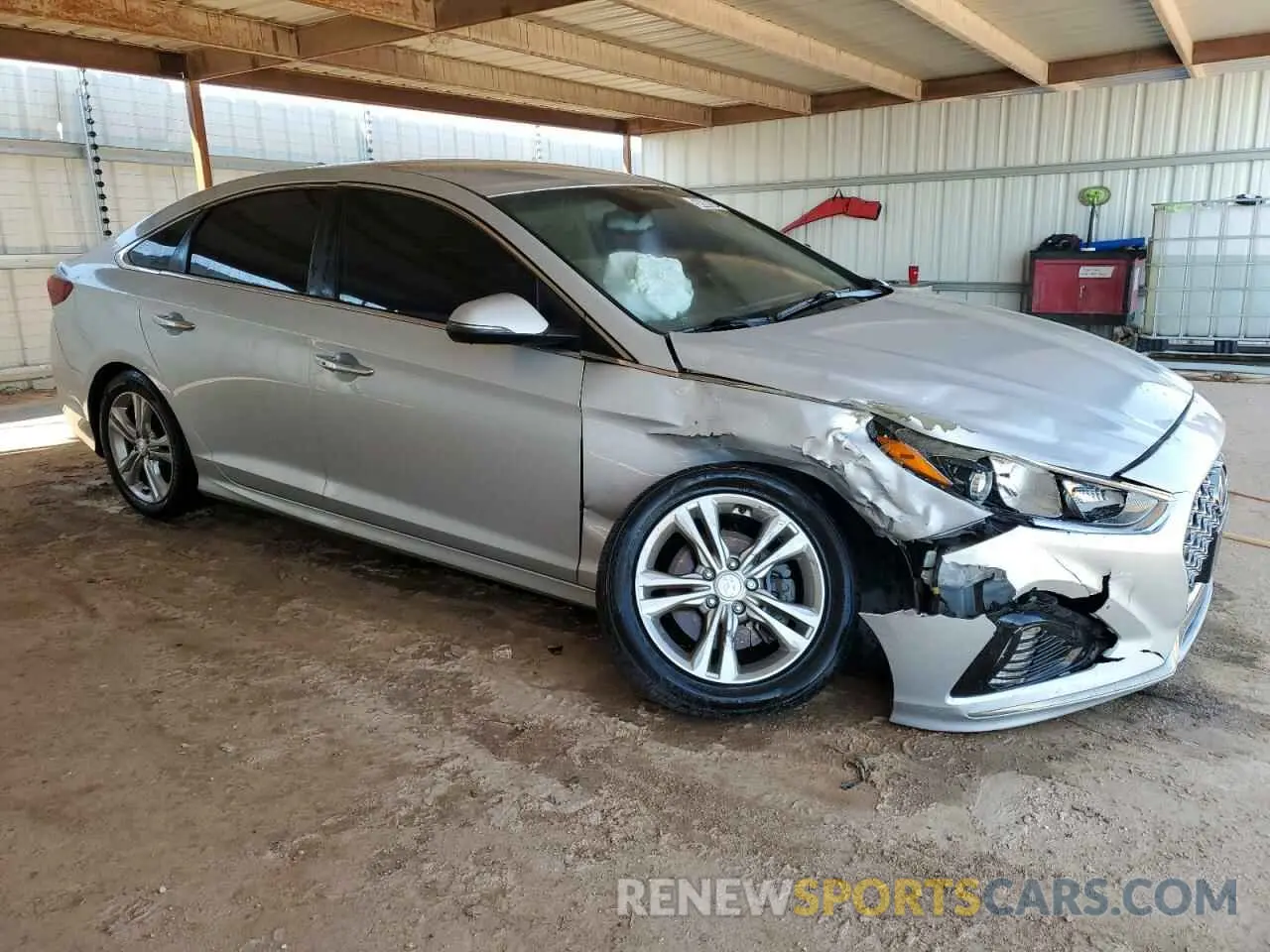 4 Photograph of a damaged car 5NPE34AF1KH790454 HYUNDAI SONATA 2019