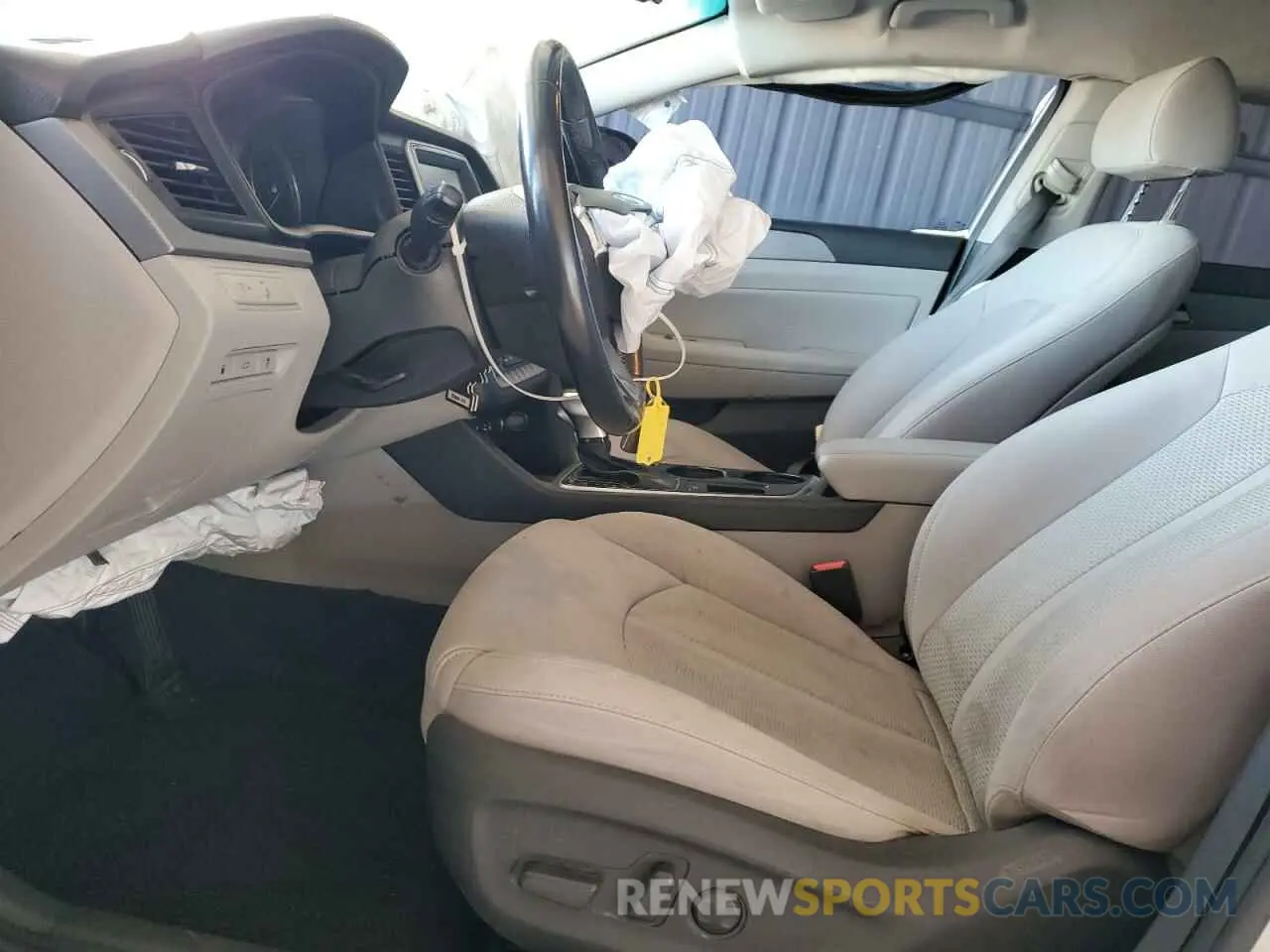 7 Photograph of a damaged car 5NPE34AF1KH790454 HYUNDAI SONATA 2019