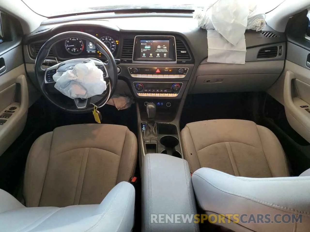 8 Photograph of a damaged car 5NPE34AF1KH790454 HYUNDAI SONATA 2019
