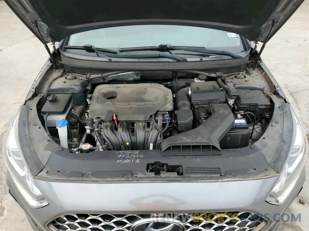 11 Photograph of a damaged car 5NPE34AF1KH808516 HYUNDAI SONATA 2019