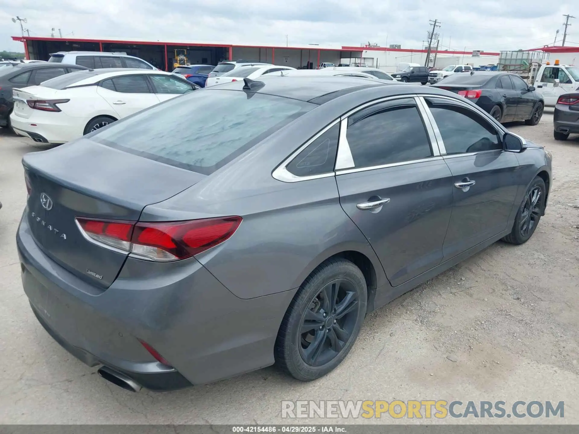 4 Фотография поврежденного автомобиля 5NPE34AF2KH743501 HYUNDAI SONATA 2019
