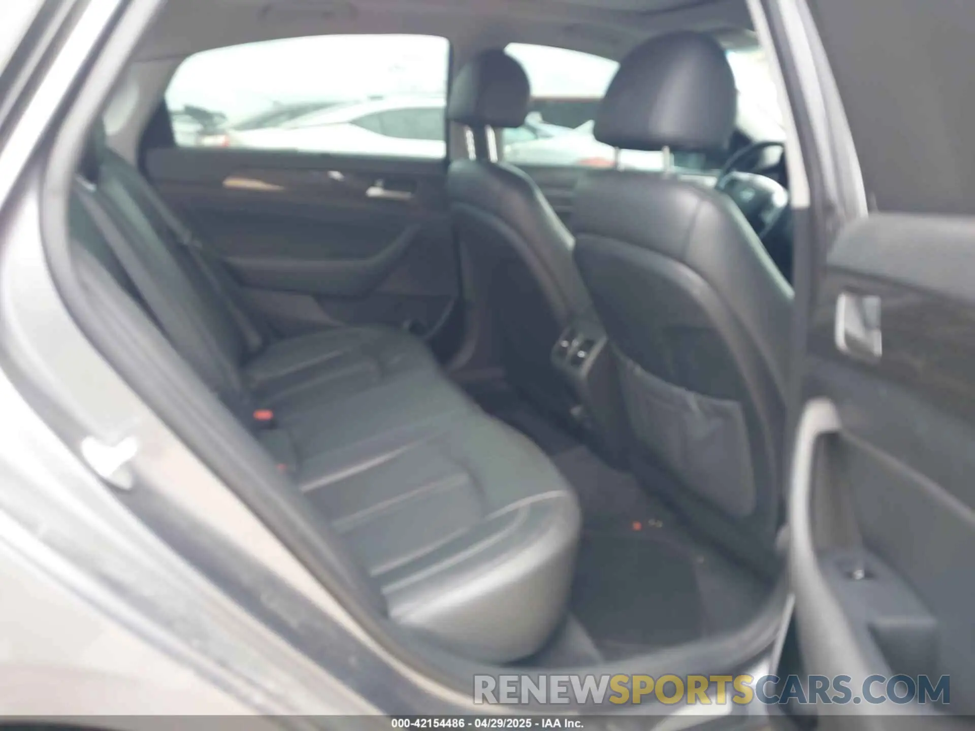 8 Фотография поврежденного автомобиля 5NPE34AF2KH743501 HYUNDAI SONATA 2019