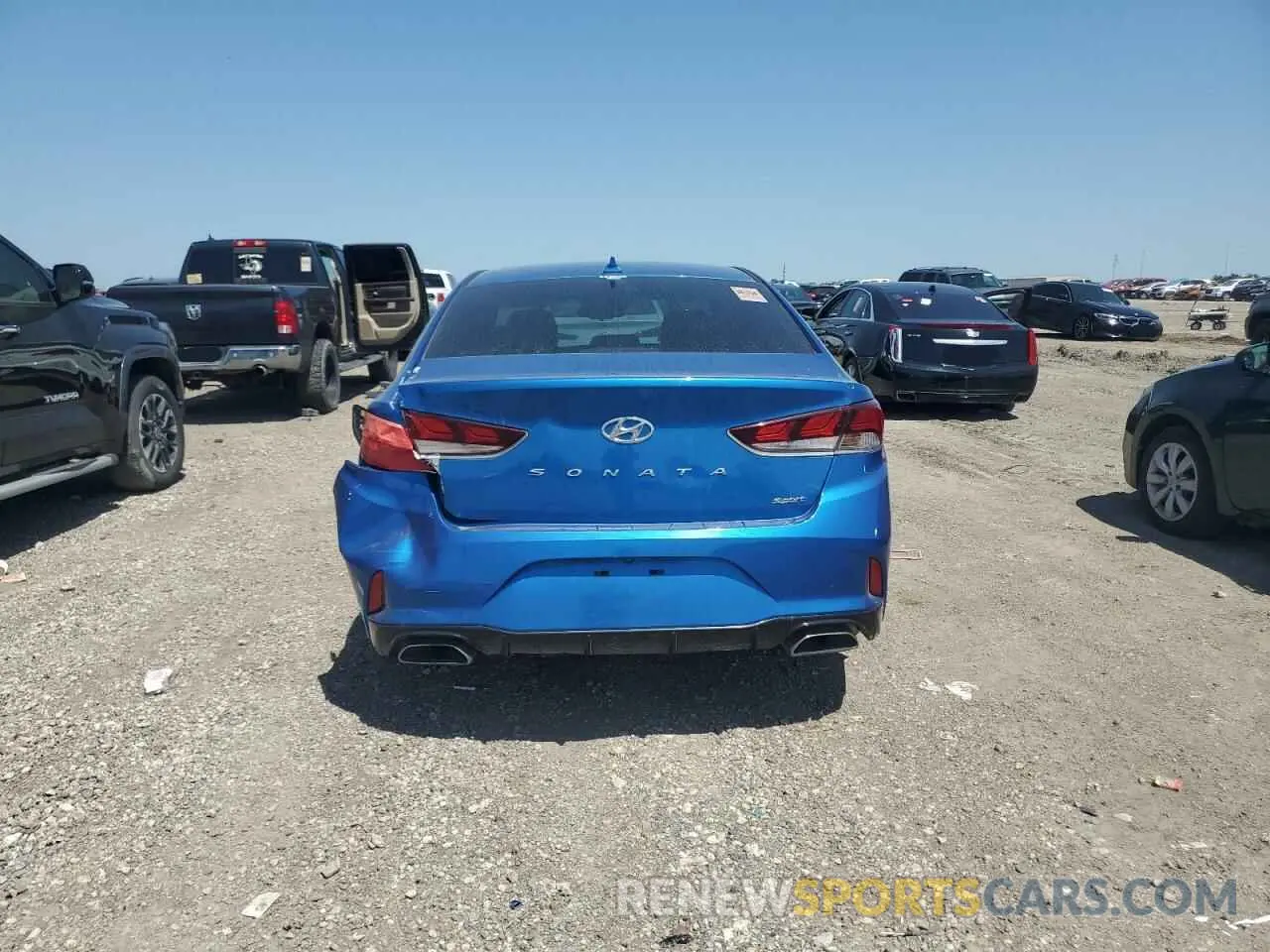 6 Photograph of a damaged car 5NPE34AF2KH749587 HYUNDAI SONATA 2019