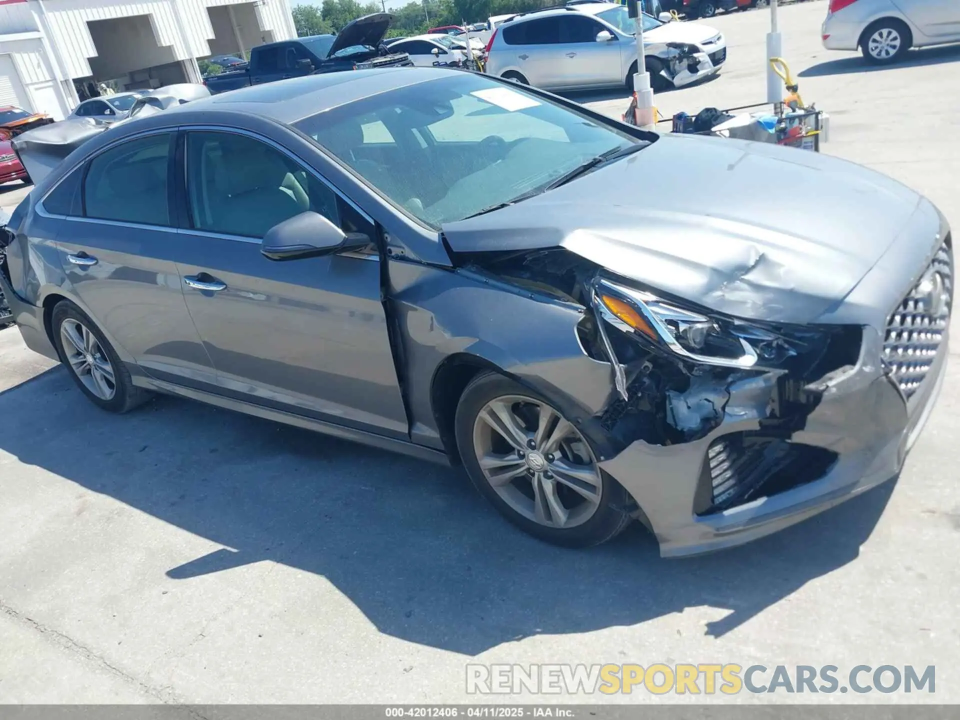 1 Фотография поврежденного автомобиля 5NPE34AF2KH757799 HYUNDAI SONATA 2019