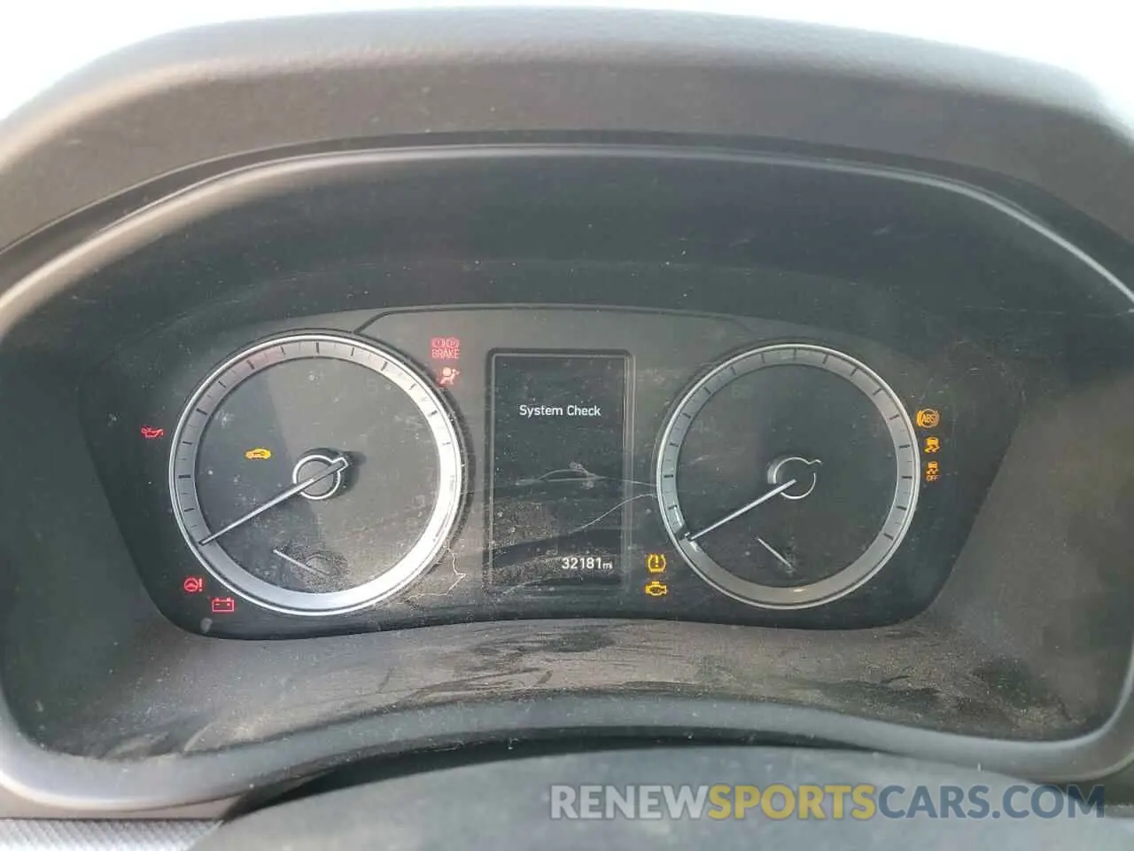 9 Photograph of a damaged car 5NPE34AF2KH773887 HYUNDAI SONATA 2019