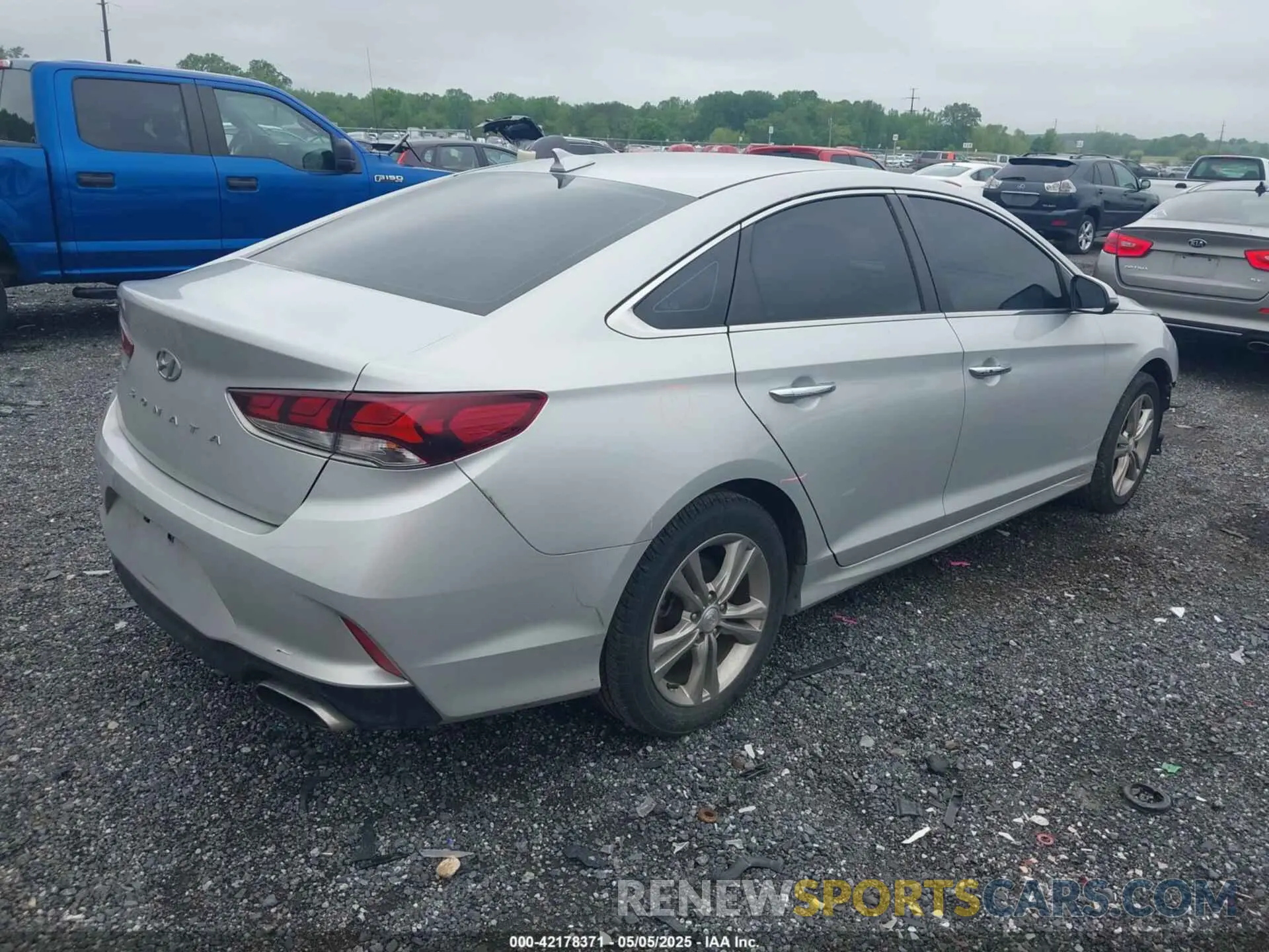 4 Фотография поврежденного автомобиля 5NPE34AF2KH783061 HYUNDAI SONATA 2019