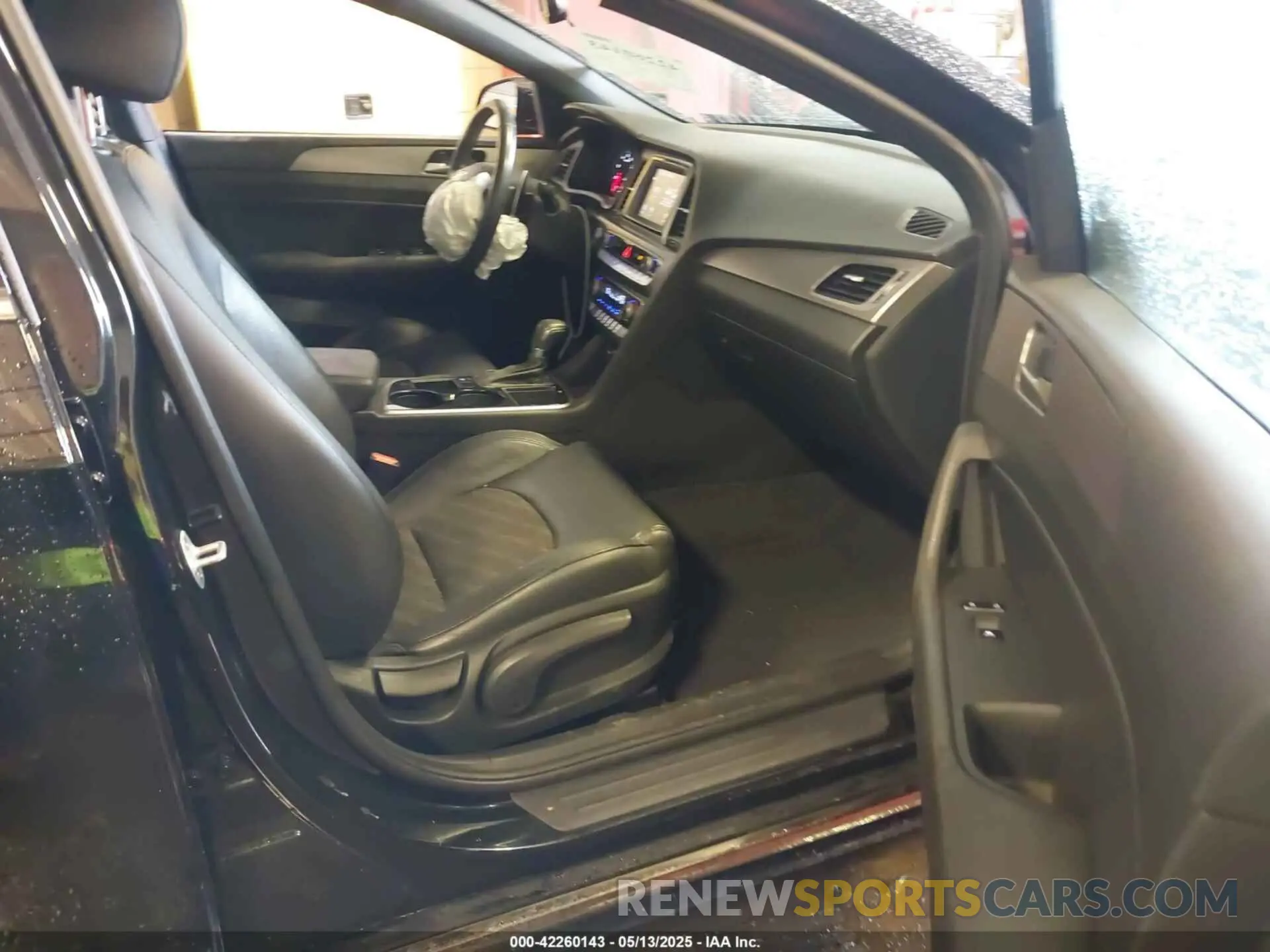 5 Фотография поврежденного автомобиля 5NPE34AF2KH795453 HYUNDAI SONATA 2019