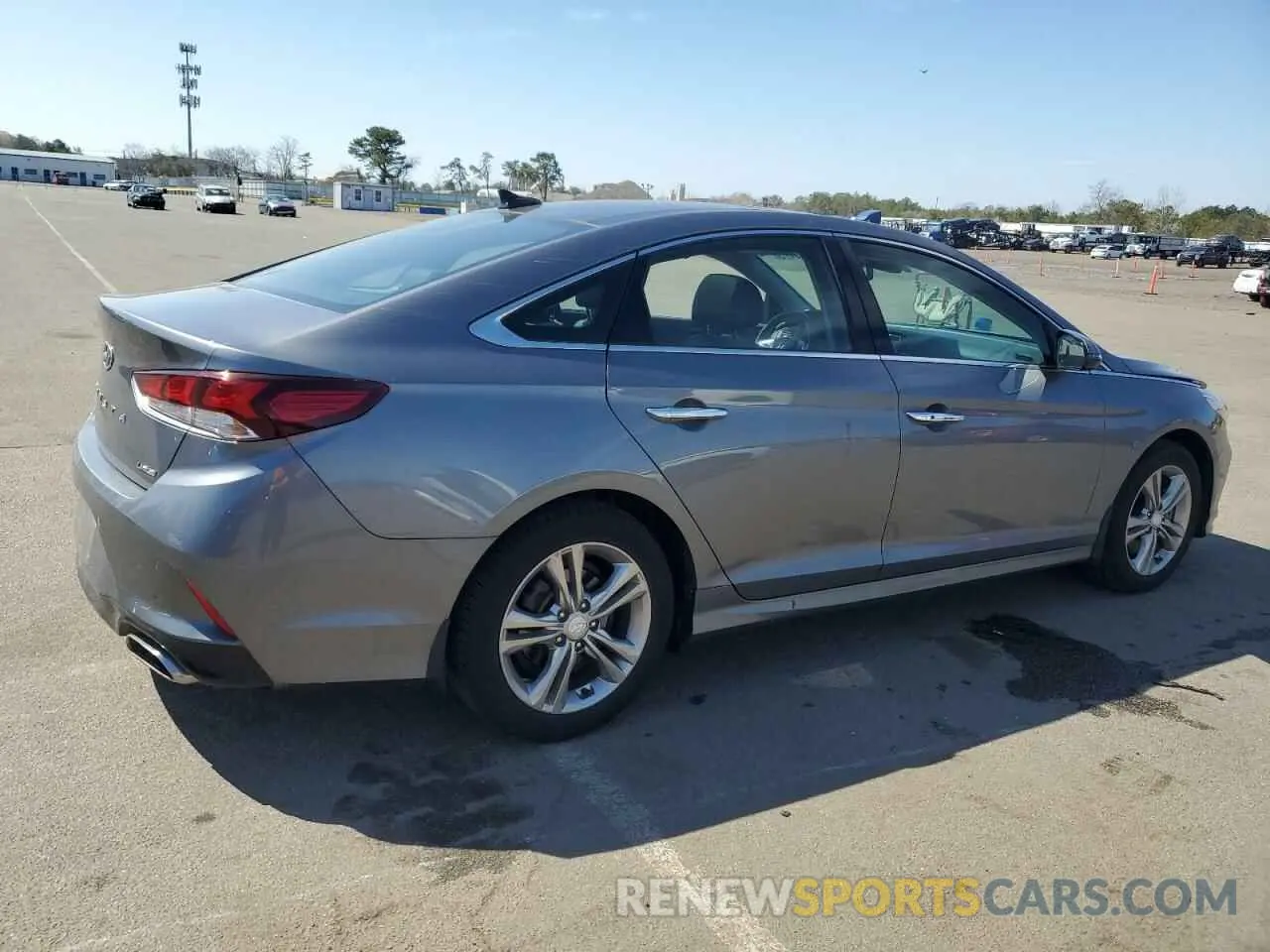 3 Photograph of a damaged car 5NPE34AF2KH812512 HYUNDAI SONATA 2019