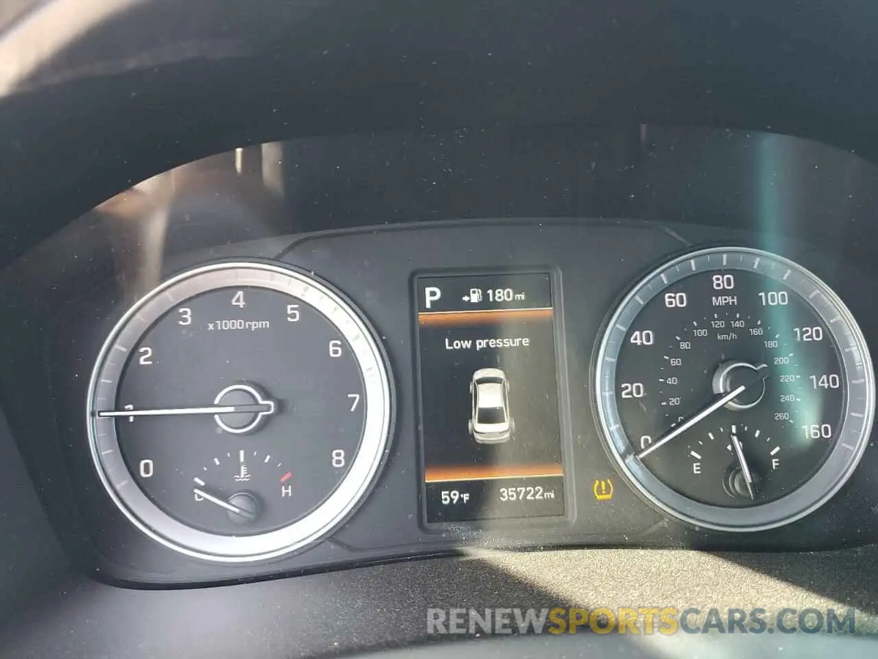 9 Photograph of a damaged car 5NPE34AF2KH812512 HYUNDAI SONATA 2019