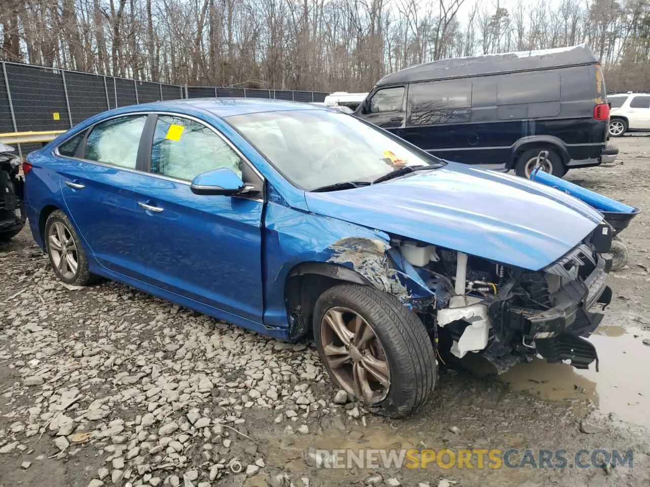 4 Photograph of a damaged car 5NPE34AF3KH748254 HYUNDAI SONATA 2019