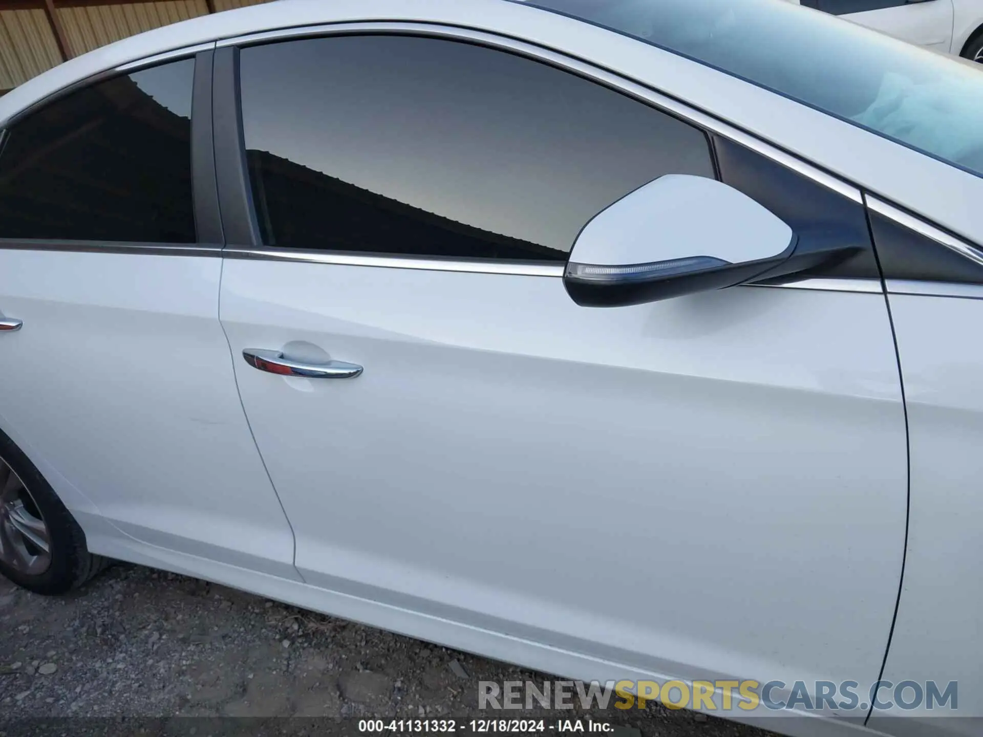 14 Photograph of a damaged car 5NPE34AF3KH766320 HYUNDAI SONATA 2019
