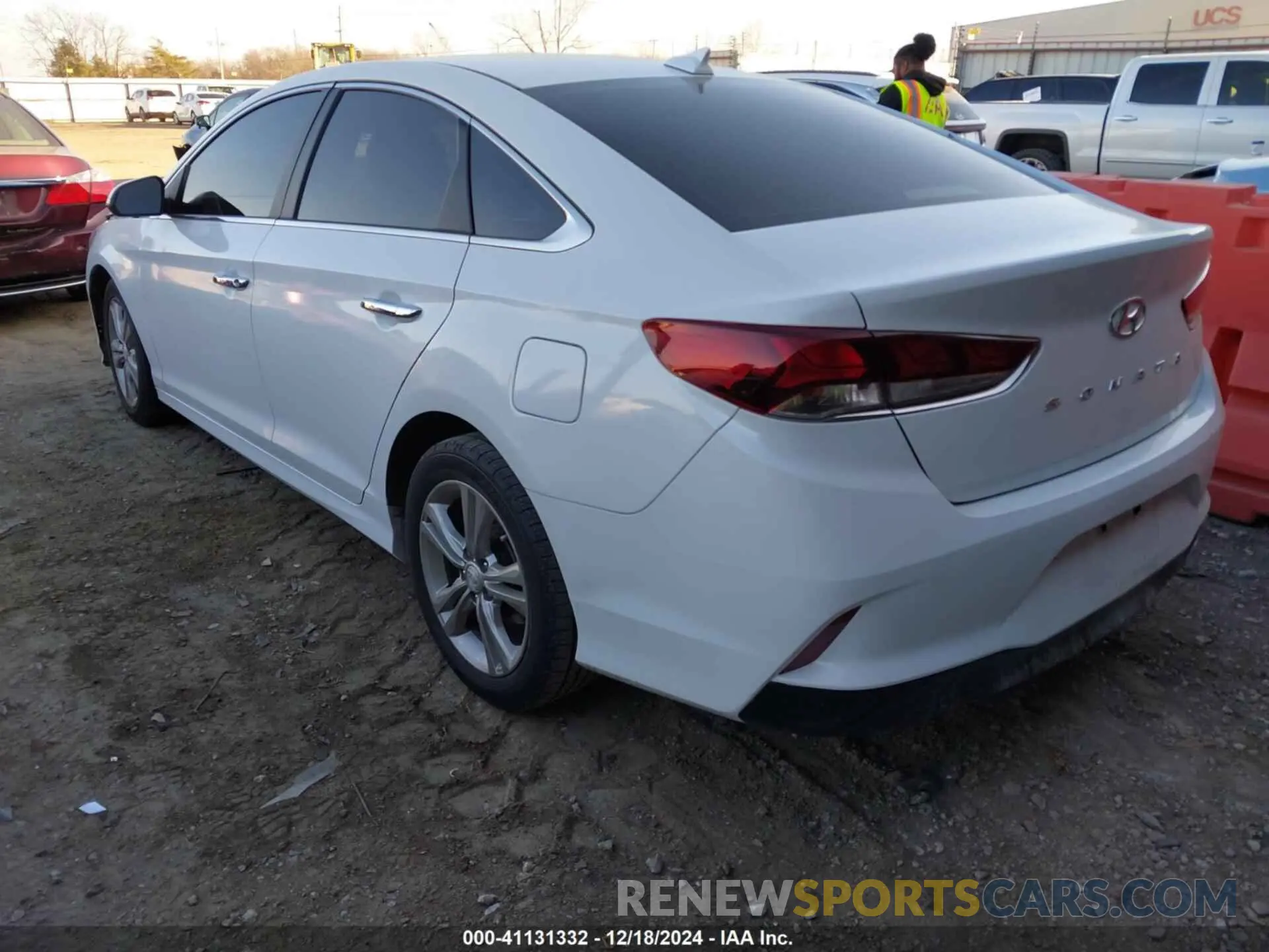 3 Photograph of a damaged car 5NPE34AF3KH766320 HYUNDAI SONATA 2019