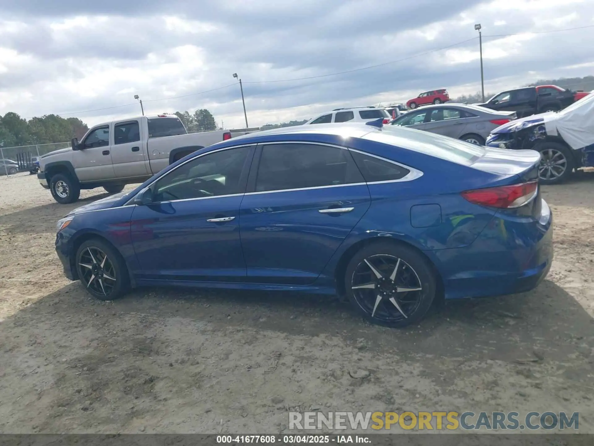 14 Photograph of a damaged car 5NPE34AF3KH766494 HYUNDAI SONATA 2019