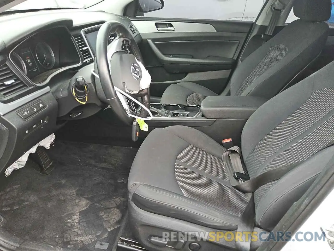 7 Photograph of a damaged car 5NPE34AF3KH781030 HYUNDAI SONATA 2019