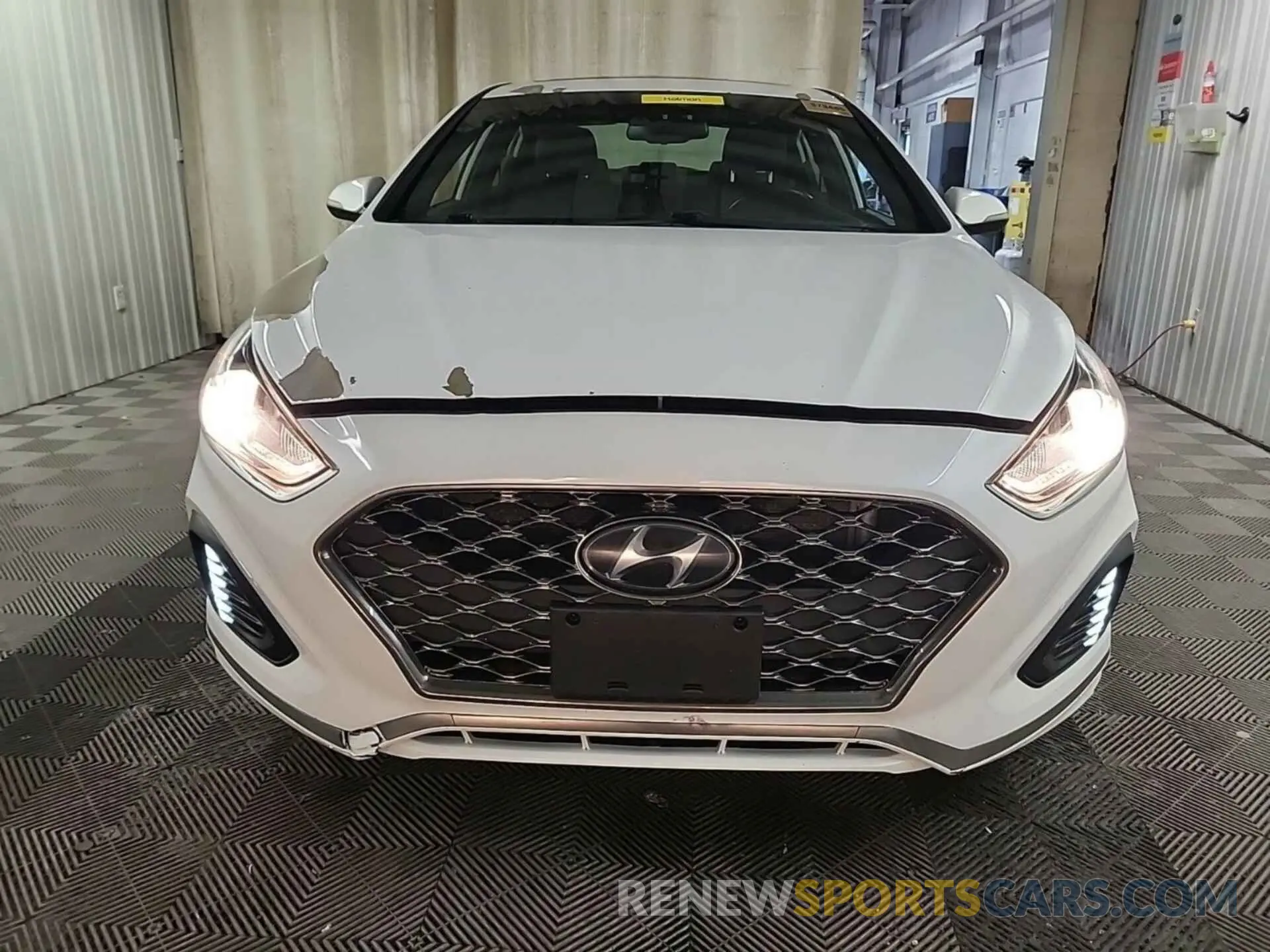 29 Фотография поврежденного автомобиля 5NPE34AF3KH808680 HYUNDAI SONATA 2019