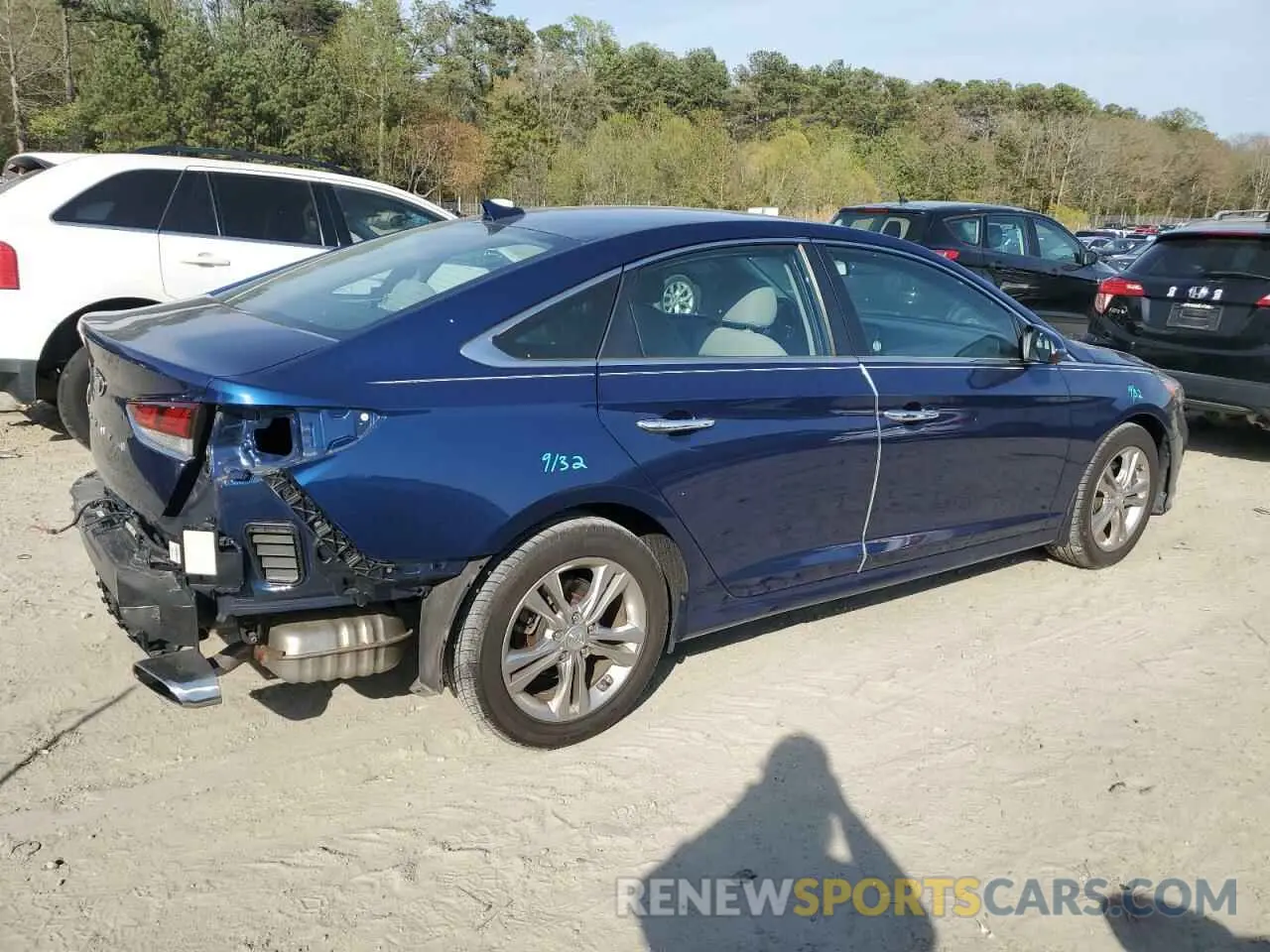3 Фотография поврежденного автомобиля 5NPE34AF4KH738087 HYUNDAI SONATA 2019