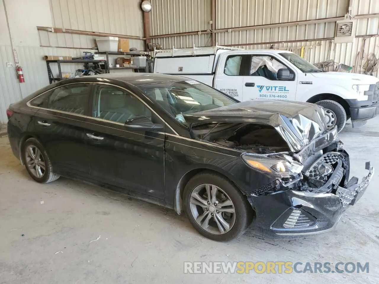 4 Photograph of a damaged car 5NPE34AF4KH802015 HYUNDAI SONATA 2019