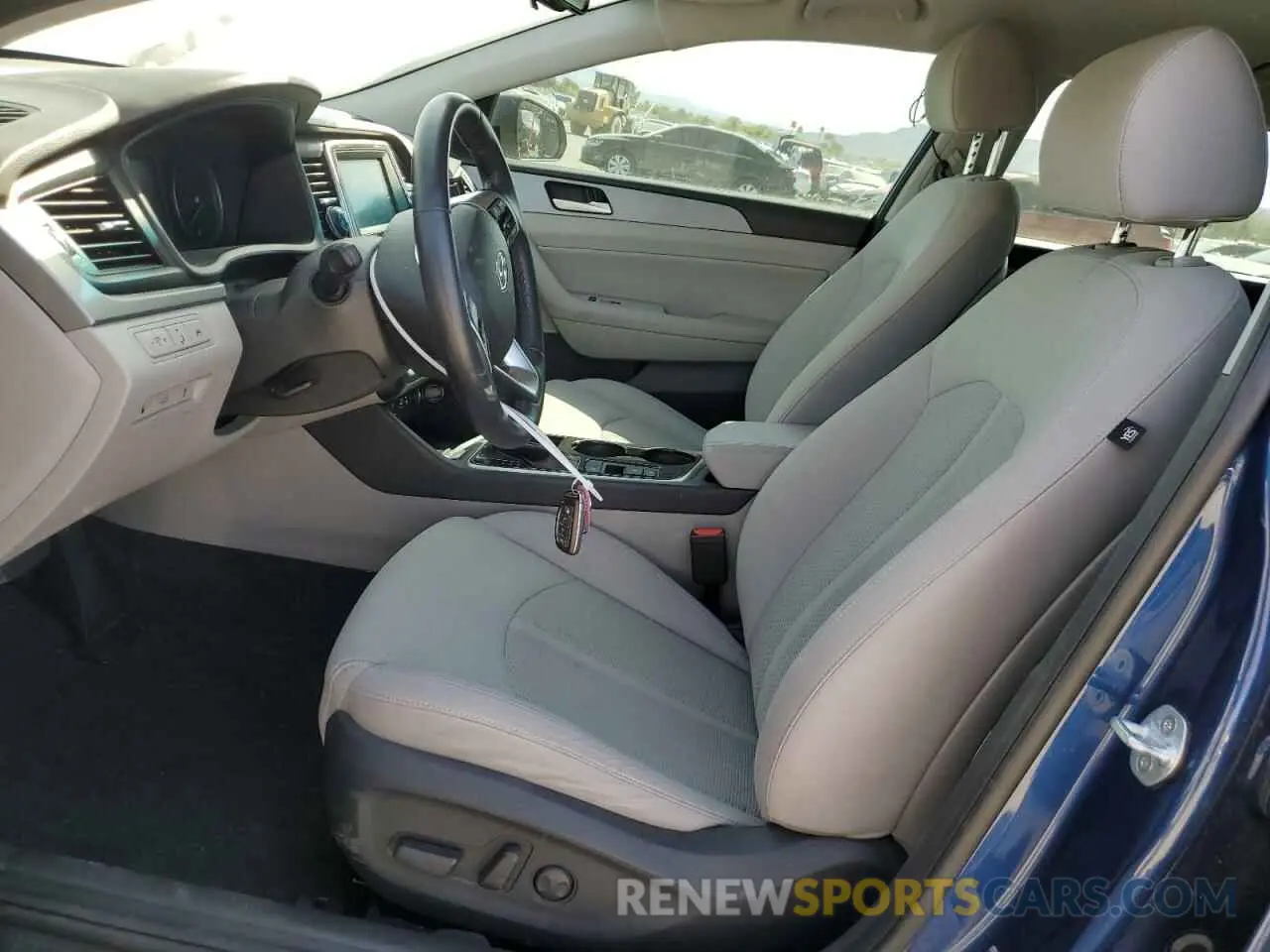 7 Фотография поврежденного автомобиля 5NPE34AF4KH807344 HYUNDAI SONATA 2019