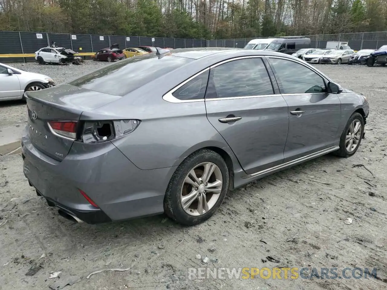 3 Photograph of a damaged car 5NPE34AF4KH816092 HYUNDAI SONATA 2019