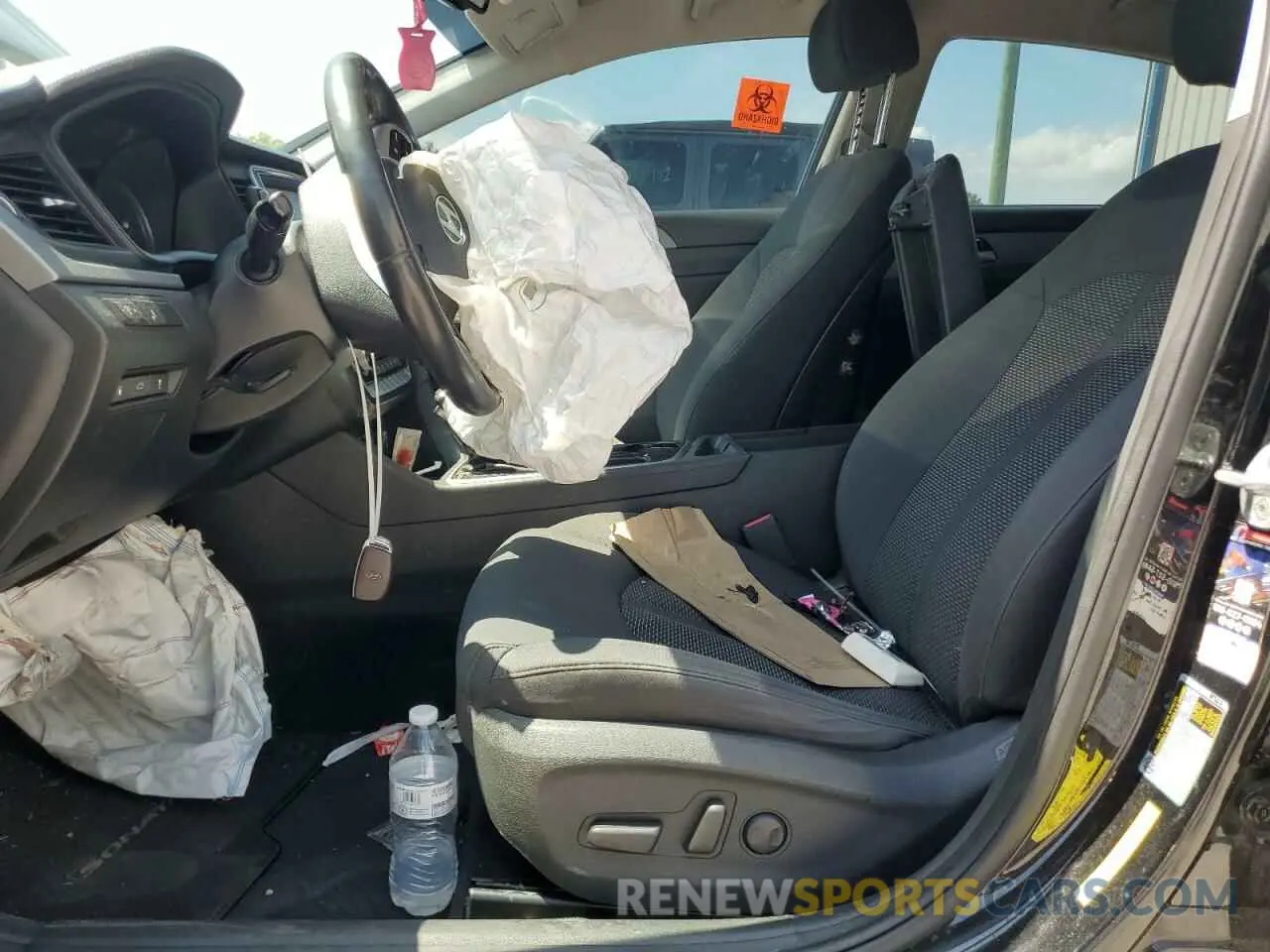 7 Photograph of a damaged car 5NPE34AF5KH753021 HYUNDAI SONATA 2019
