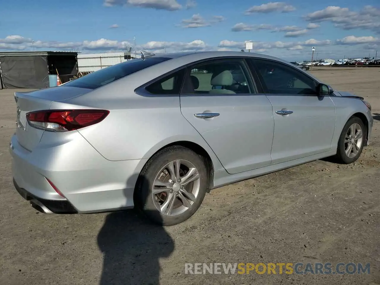 3 Photograph of a damaged car 5NPE34AF5KH775150 HYUNDAI SONATA 2019