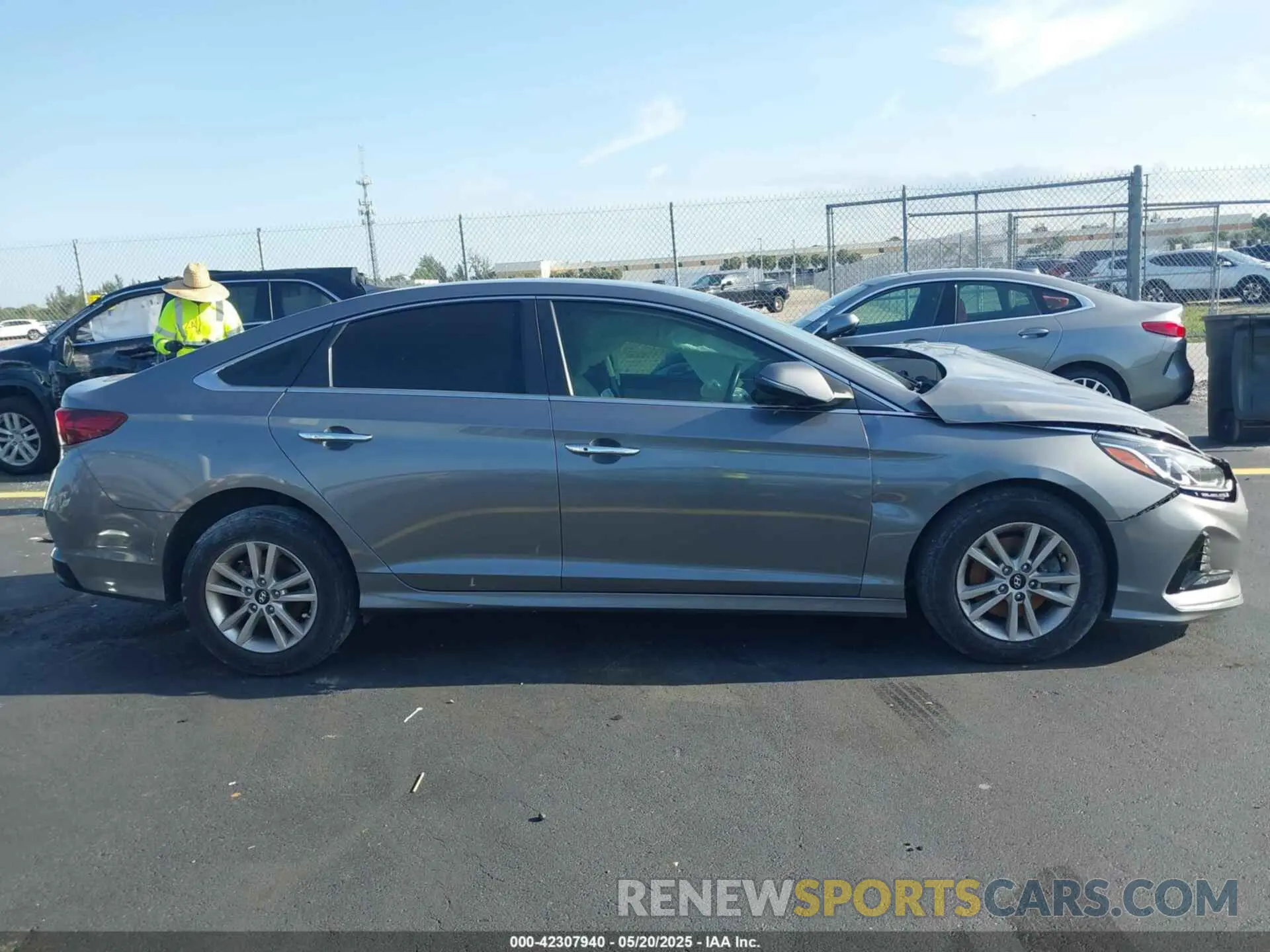 13 Фотография поврежденного автомобиля 5NPE34AF5KH789159 HYUNDAI SONATA 2019