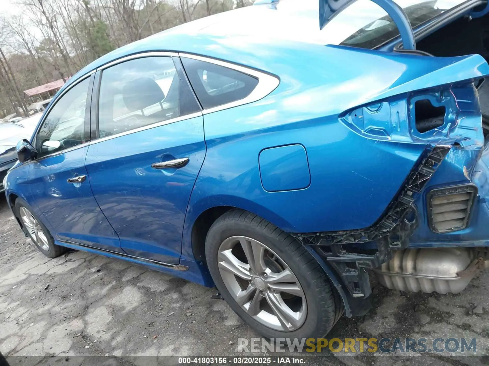 15 Photograph of a damaged car 5NPE34AF6KH736888 HYUNDAI SONATA 2019