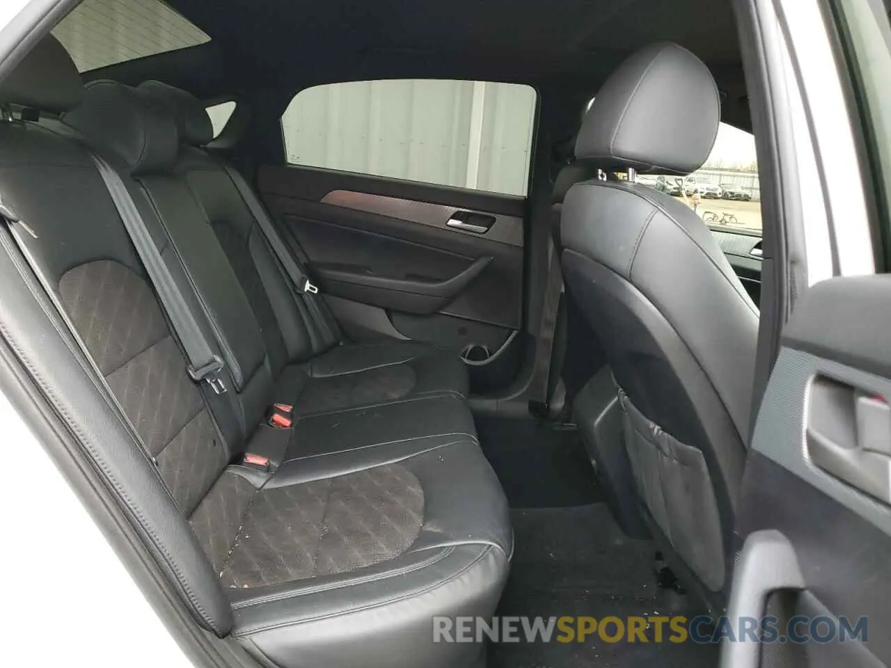 10 Фотография поврежденного автомобиля 5NPE34AF6KH747745 HYUNDAI SONATA 2019