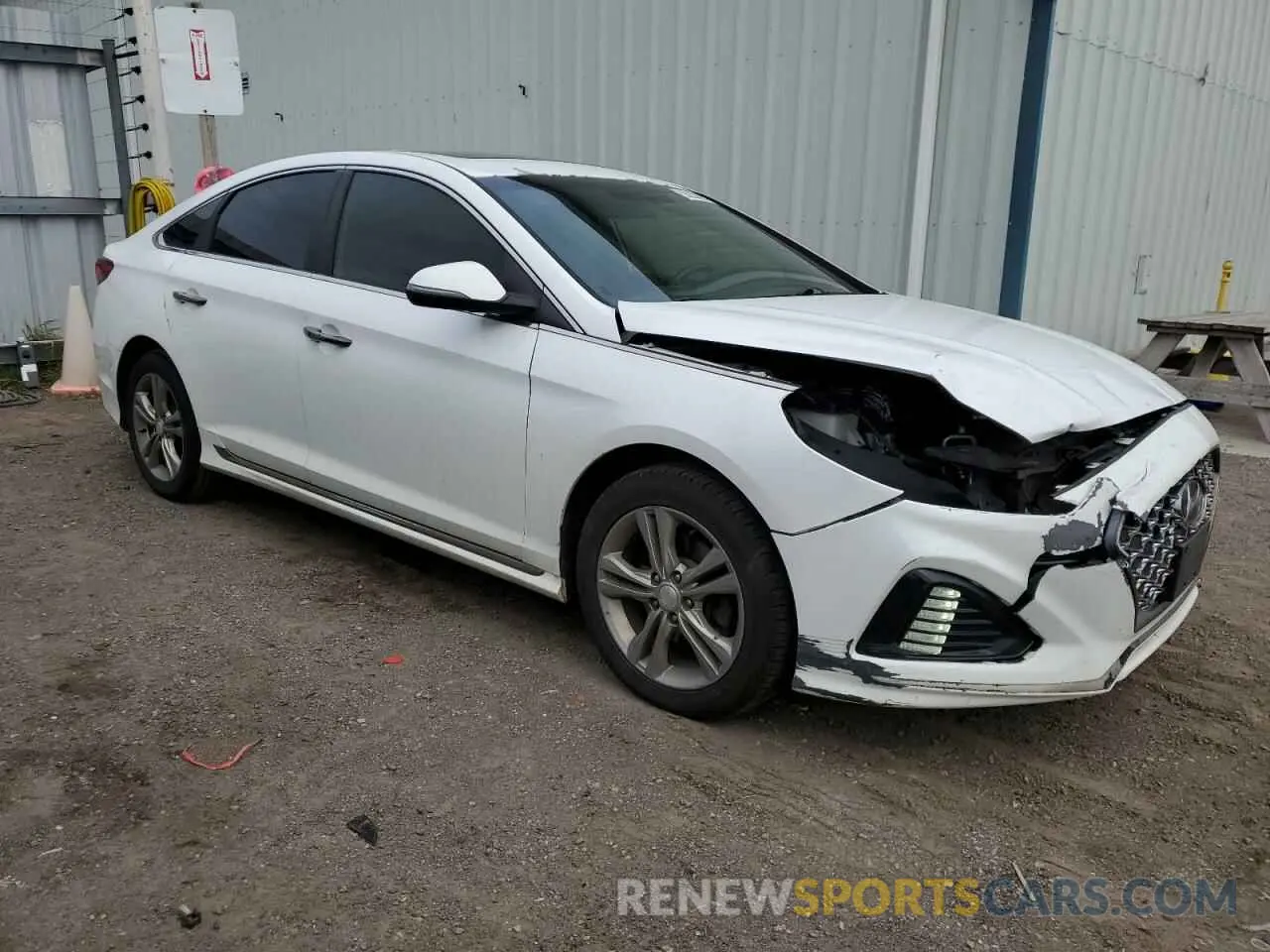 4 Фотография поврежденного автомобиля 5NPE34AF6KH747745 HYUNDAI SONATA 2019